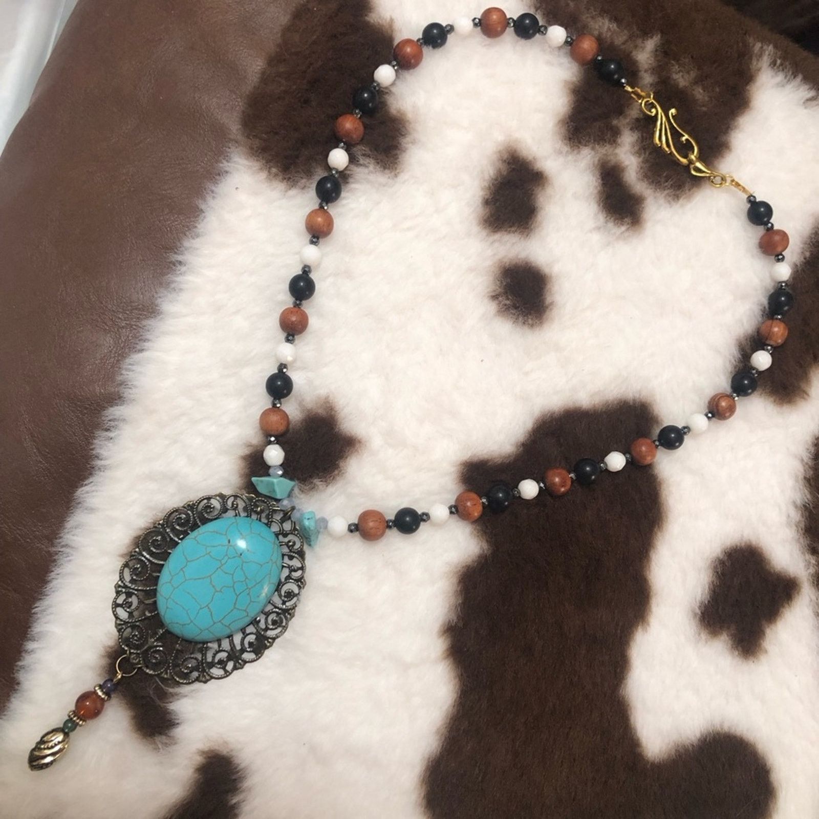 Handmade Handcrafted large howlite filigree pendant beaded necklace Size ONE SIZE - 7 Thumbnail