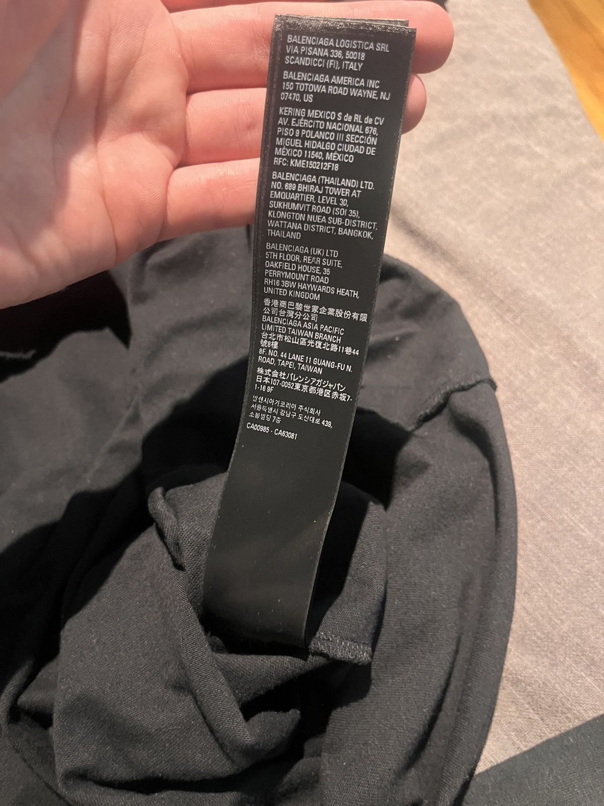 Balenciaga Balenciaga World Food Programme Long sleeve Size US S / EU 44-46 / 1 - 9 Thumbnail
