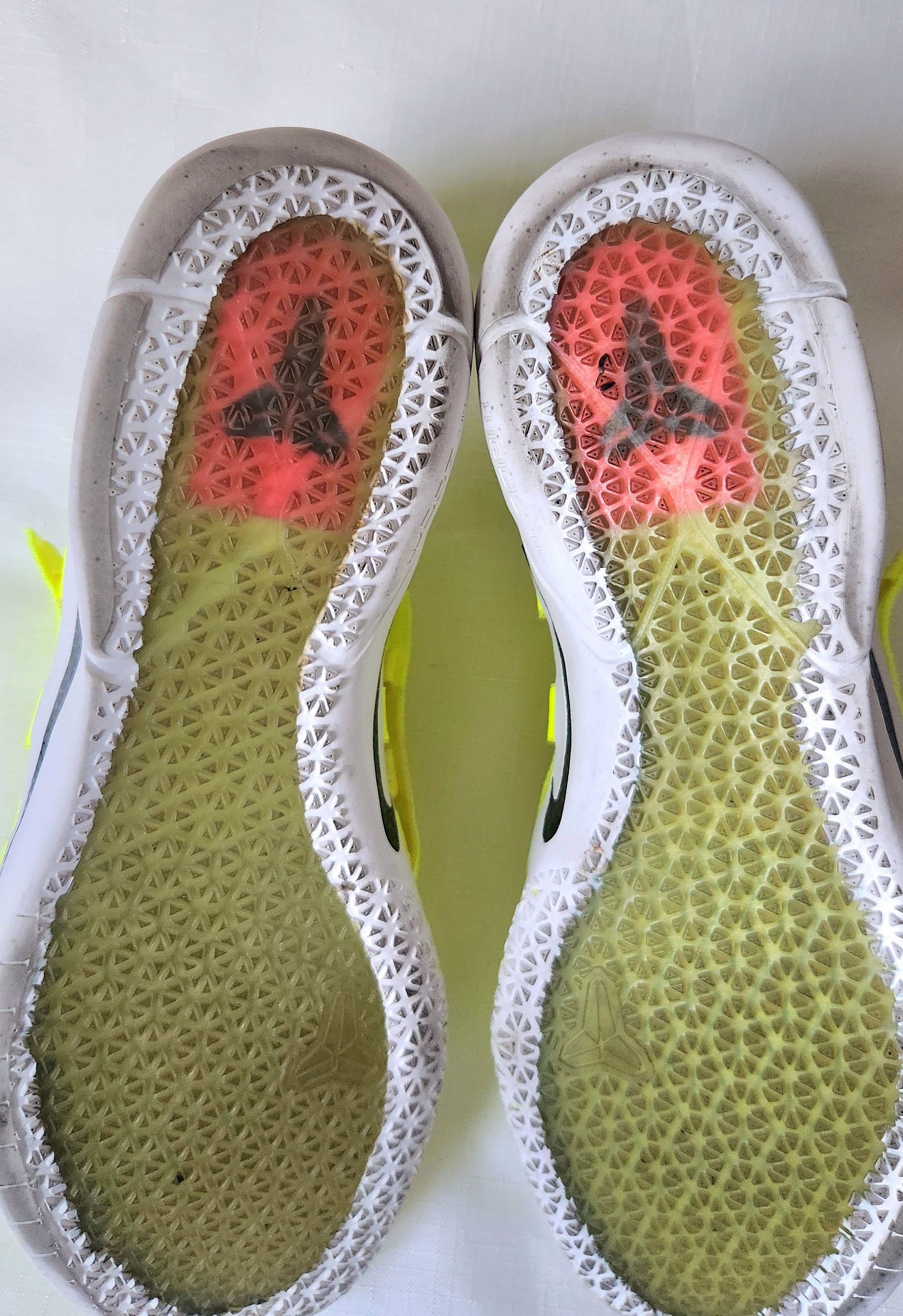 Nike Nike Kobe AD NXT Low VOLT Grinch 916832-710 Basketball SZ 12 Size US 12 / EU 45 - 12 Thumbnail