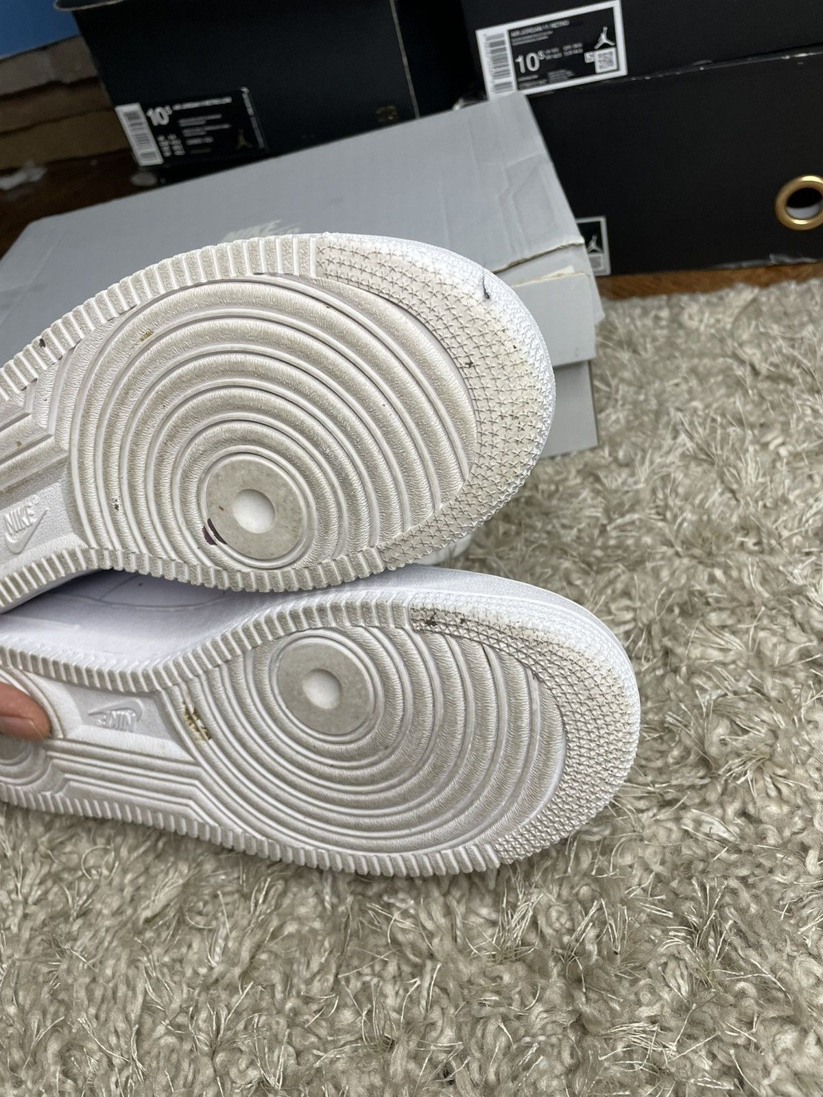 Nike Nike Air Force 1 Triple White Size US 9 / EU 42 - 9 Thumbnail