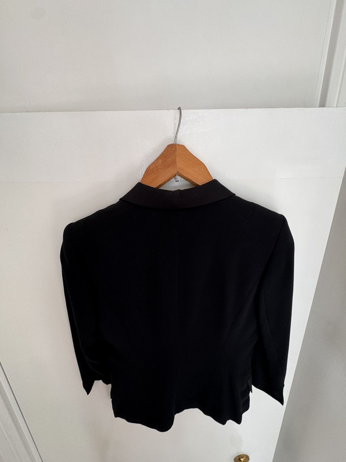Cerruti 1881 Vintage Cerrutti 1881 Blazer Satin Detail Minimalist Size M / US 6-8 / IT 42-44 - 15 Thumbnail