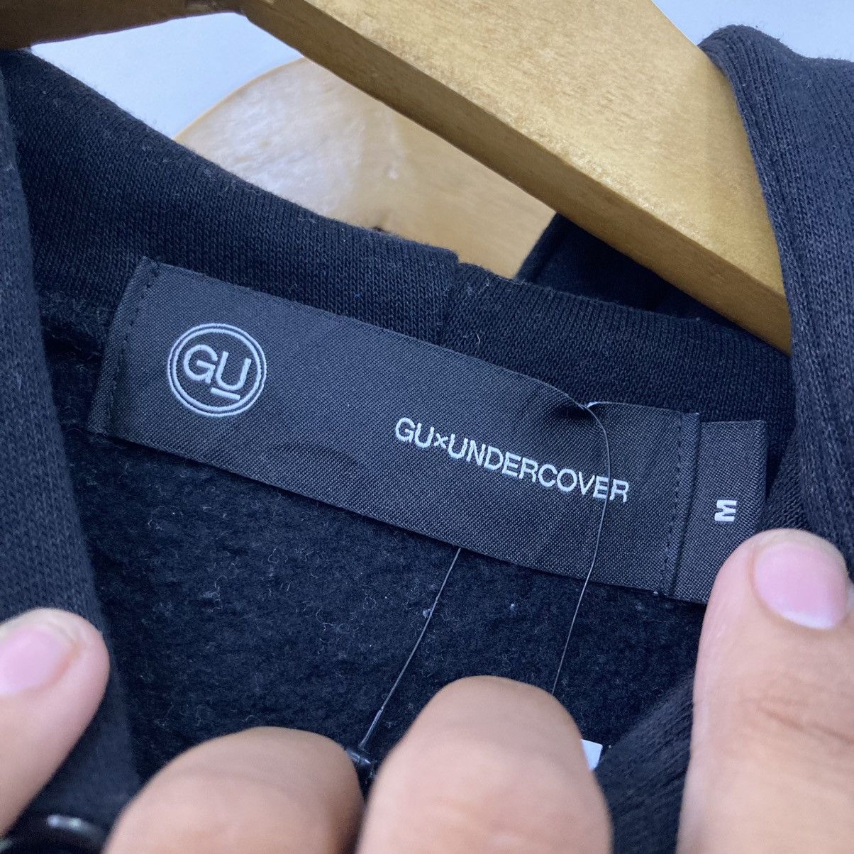 GU × Undercover GU x Undercover Graphic Big Logo Pullover Hoodie Black Size US L / EU 52-54 / 3 - 9 Thumbnail
