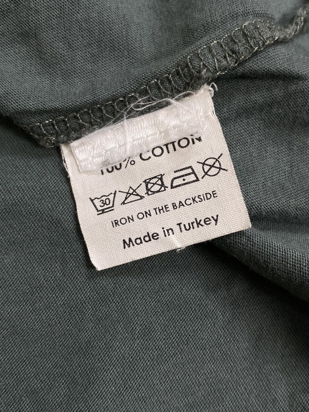Dries Van Noten Dries Van Noten T-shirt Size US S / EU 44-46 / 1 - 5 Thumbnail