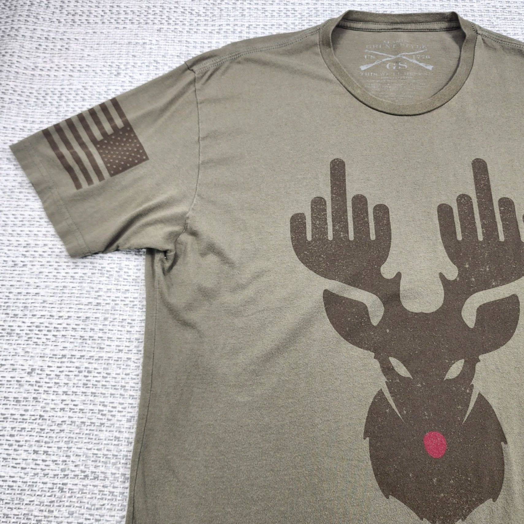 Vintage Grunt Style Shirt Mens XL Red Nose Reindeer Military Patriotic Short Sleeve Size US XL / EU 56 / 4 - 3 Thumbnail