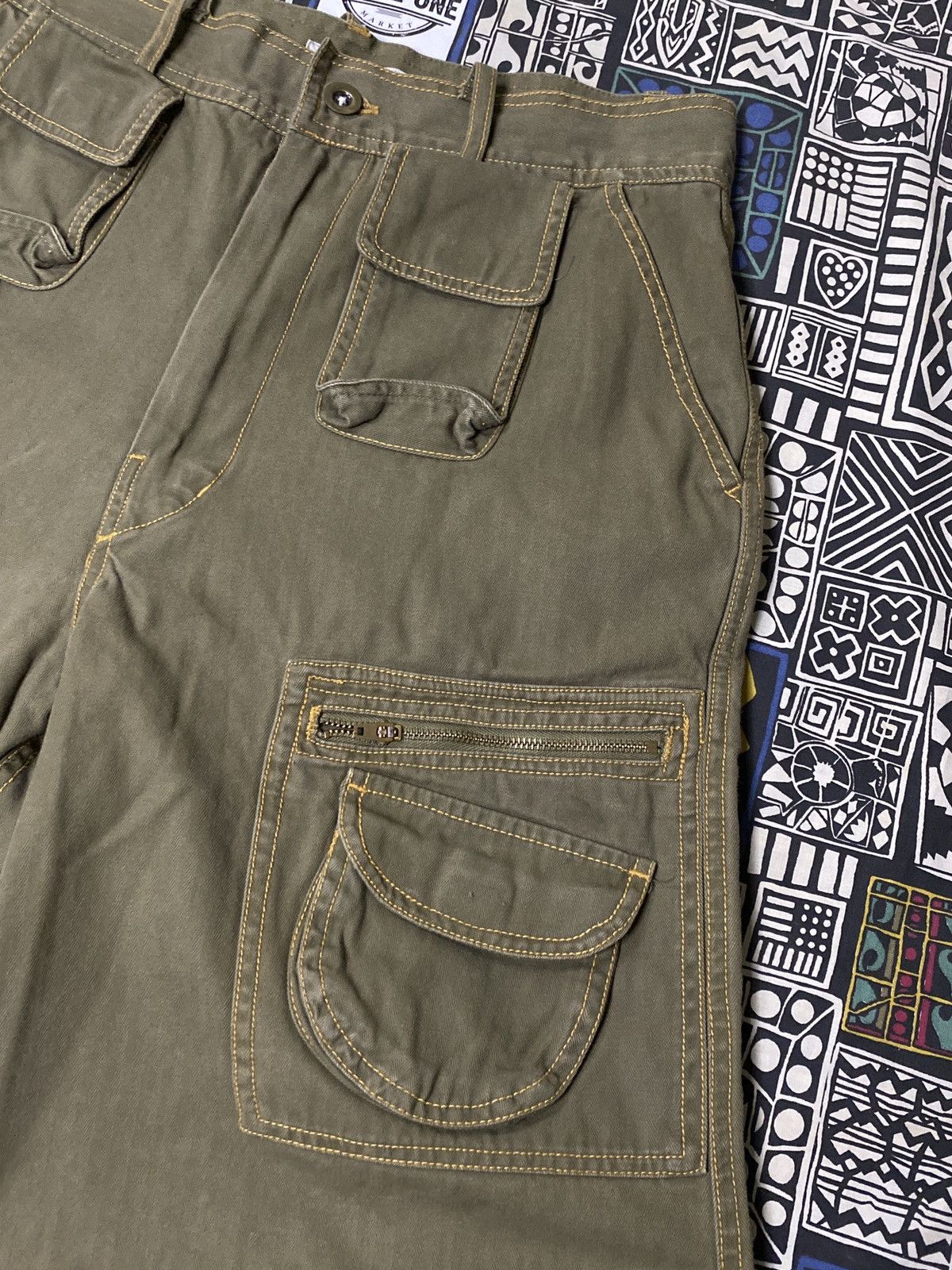 If Six Was Nine × Japanese Brand × Le Grande Bleu (L.G.B.) Y2K 3D Pocket Army Monkey Short Pants Size US 31 - 3 Thumbnail