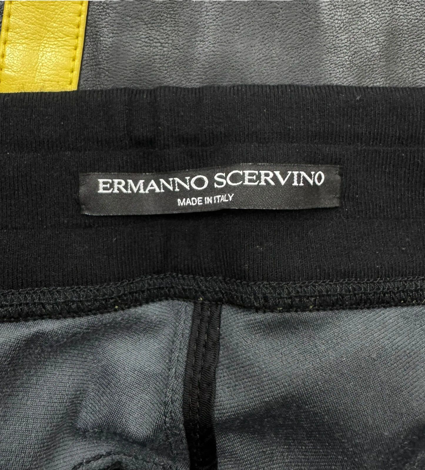 Ermanno Scervino Ermanno Scervino Faux Leather Trousers size 42 Size 28" / US 6 / IT 42 - 15 Thumbnail