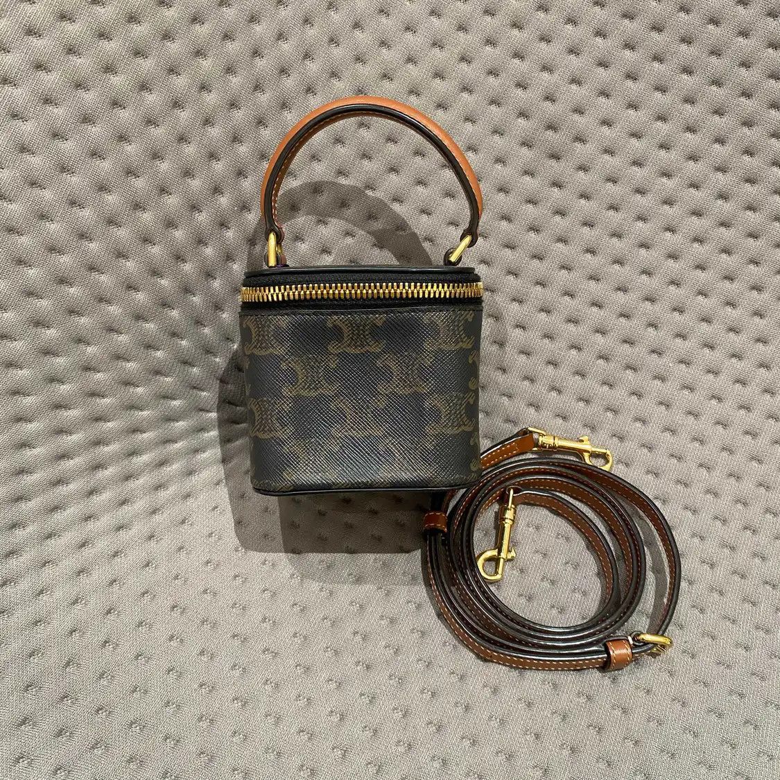 Celine CELINE box bag black coated canvas Triomphe crossbody bag Size ONE SIZE - 1 Thumbnail