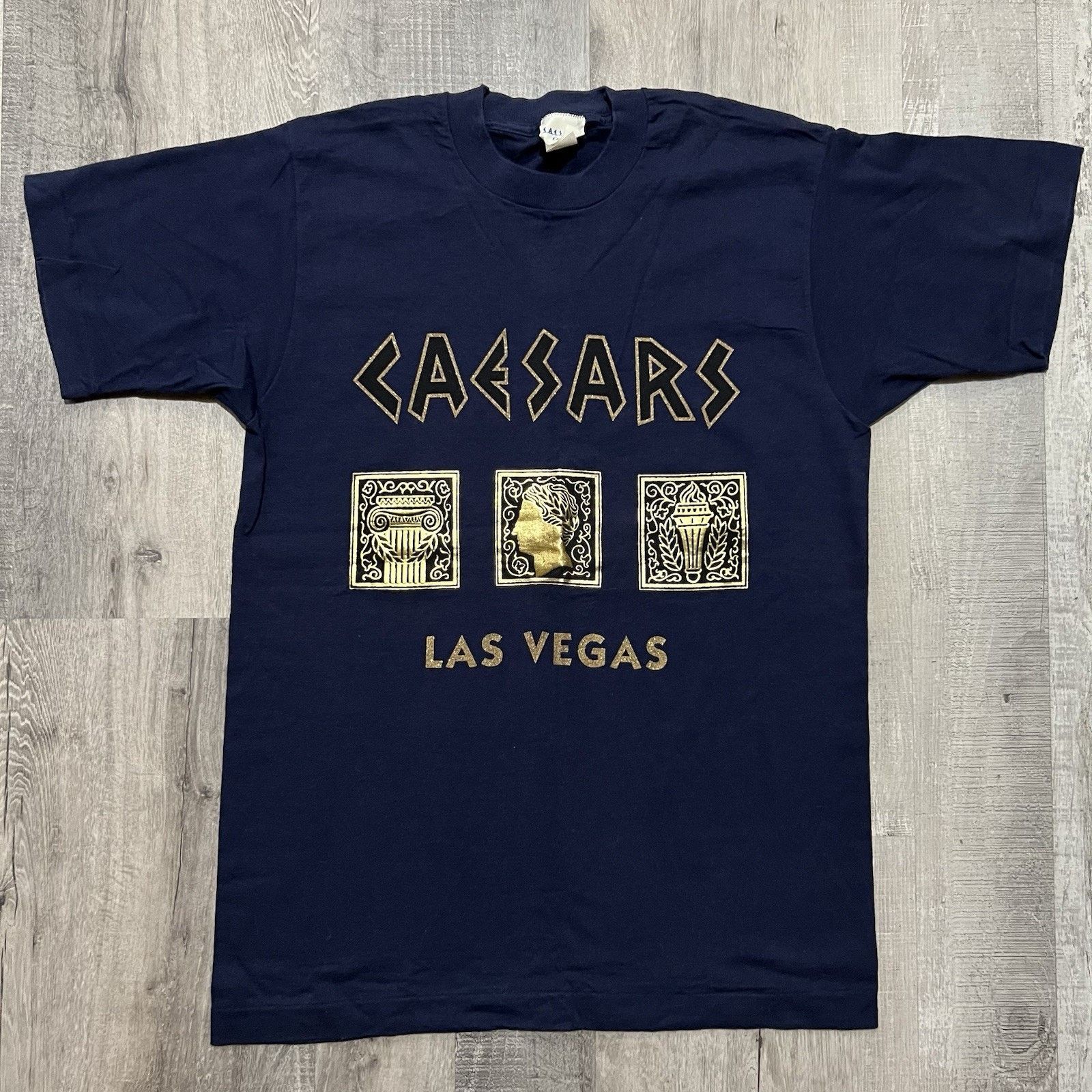 Vintage Vintage Caesars Palace Las Vegas T Shirt Gold Casino Gamble Size US M / EU 48-50 / 2 - 1 Thumbnail