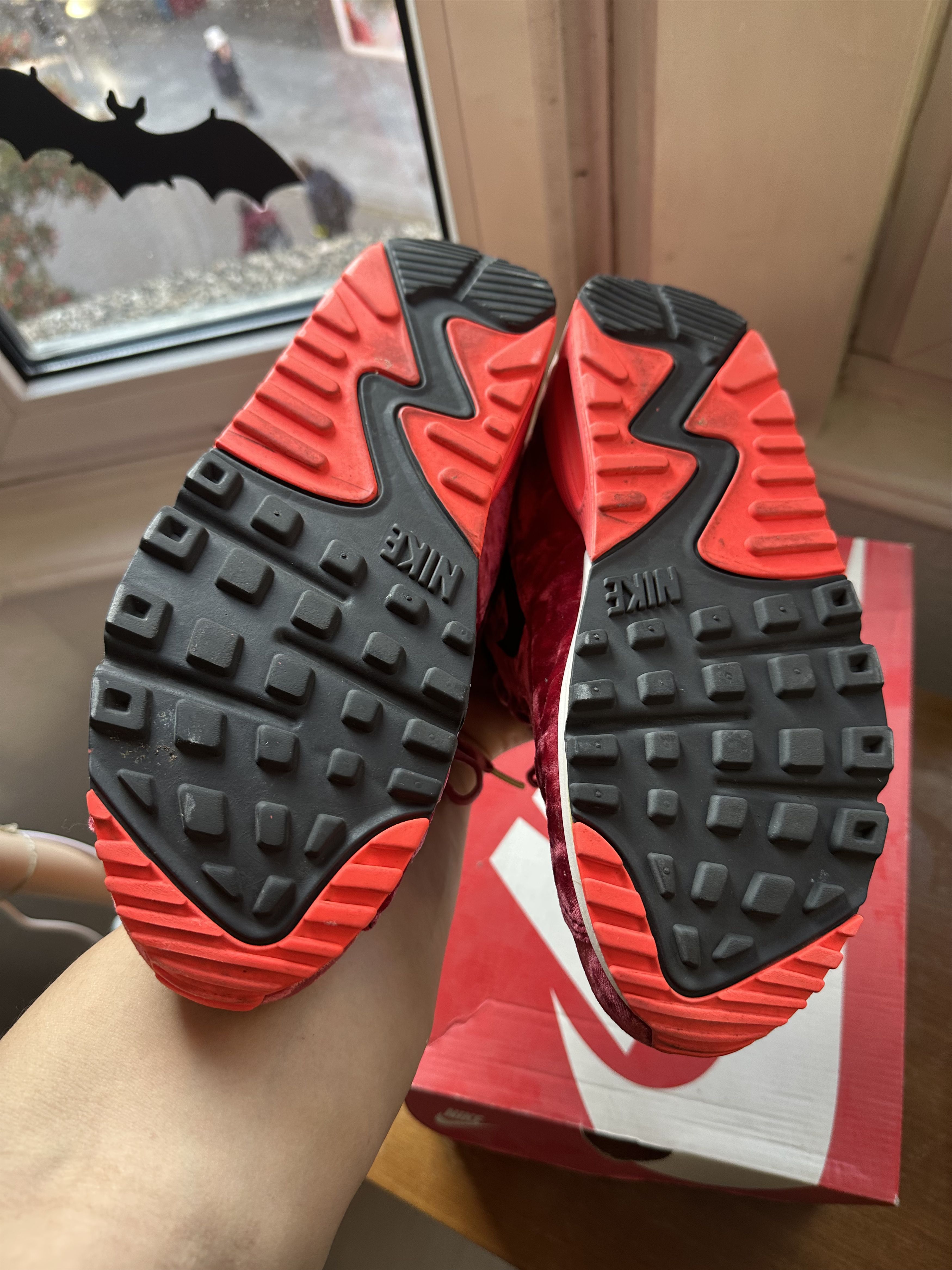 Nike Airmax 90 "Red Velvet" Size US 9 / EU 42 - 7 Thumbnail