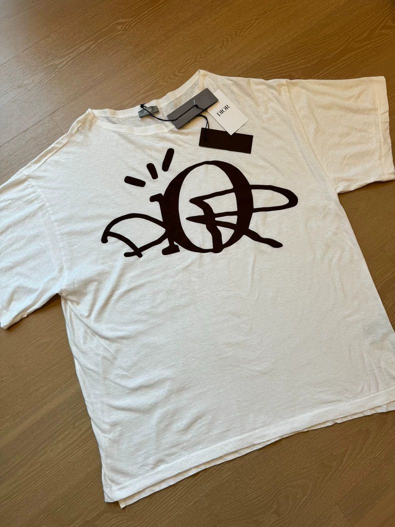 Dior Dior White Graffiti Short Sleeve 2501-Nextarrow Size US L / EU 52-54 / 3 - 1 Thumbnail