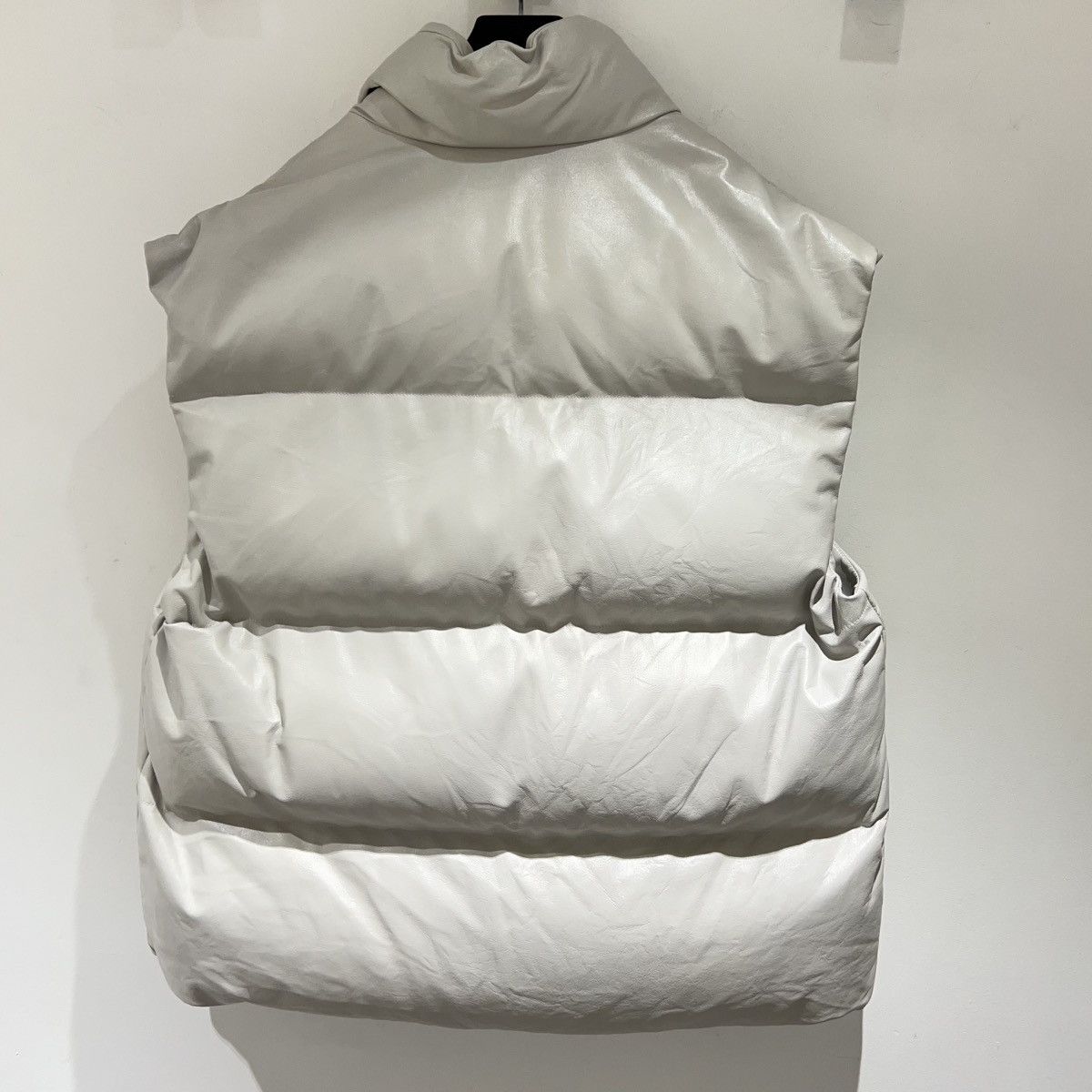 Balenciaga Balenciaga Oversized Puffer Leather Vest Size US M / EU 48-50 / 2 - 2 Thumbnail