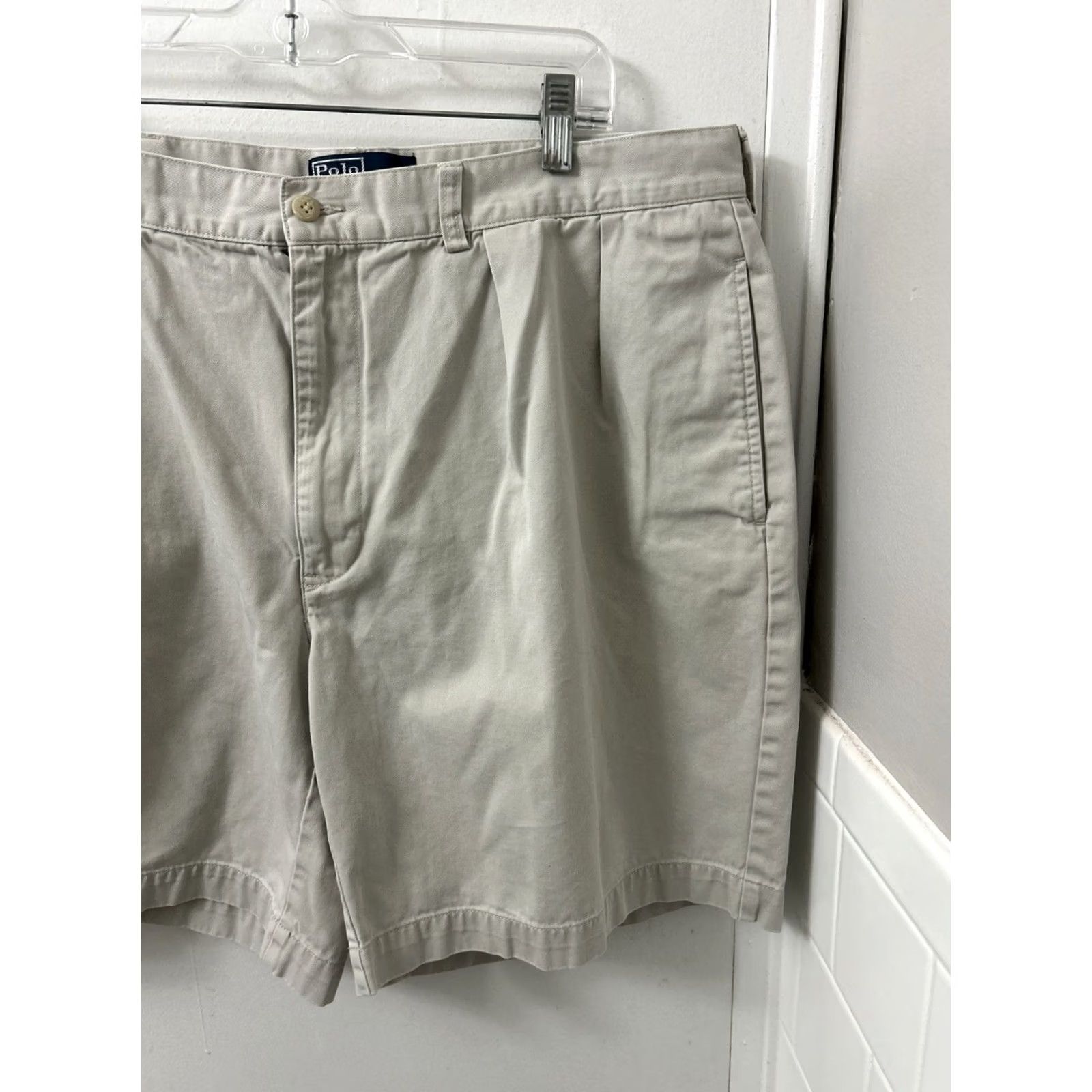 Polo Ralph Lauren Polo Ralph Lauren Tyler Shorts Mens 40 Beige Khaki Pleated 100% Cotton Chino Zip Button Inseam 8" Size US L / EU 52-54 / 3 - 3 Thumbnail