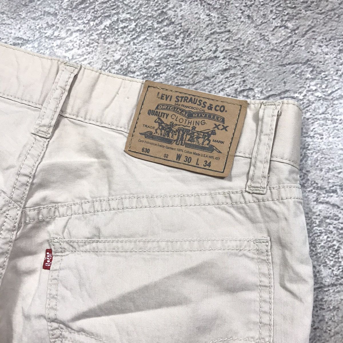 Vintage Vintage 90s Levis Baggy Cargo Pants Distressed Workwear 30 Size US 30 / EU 46 - 6 Thumbnail