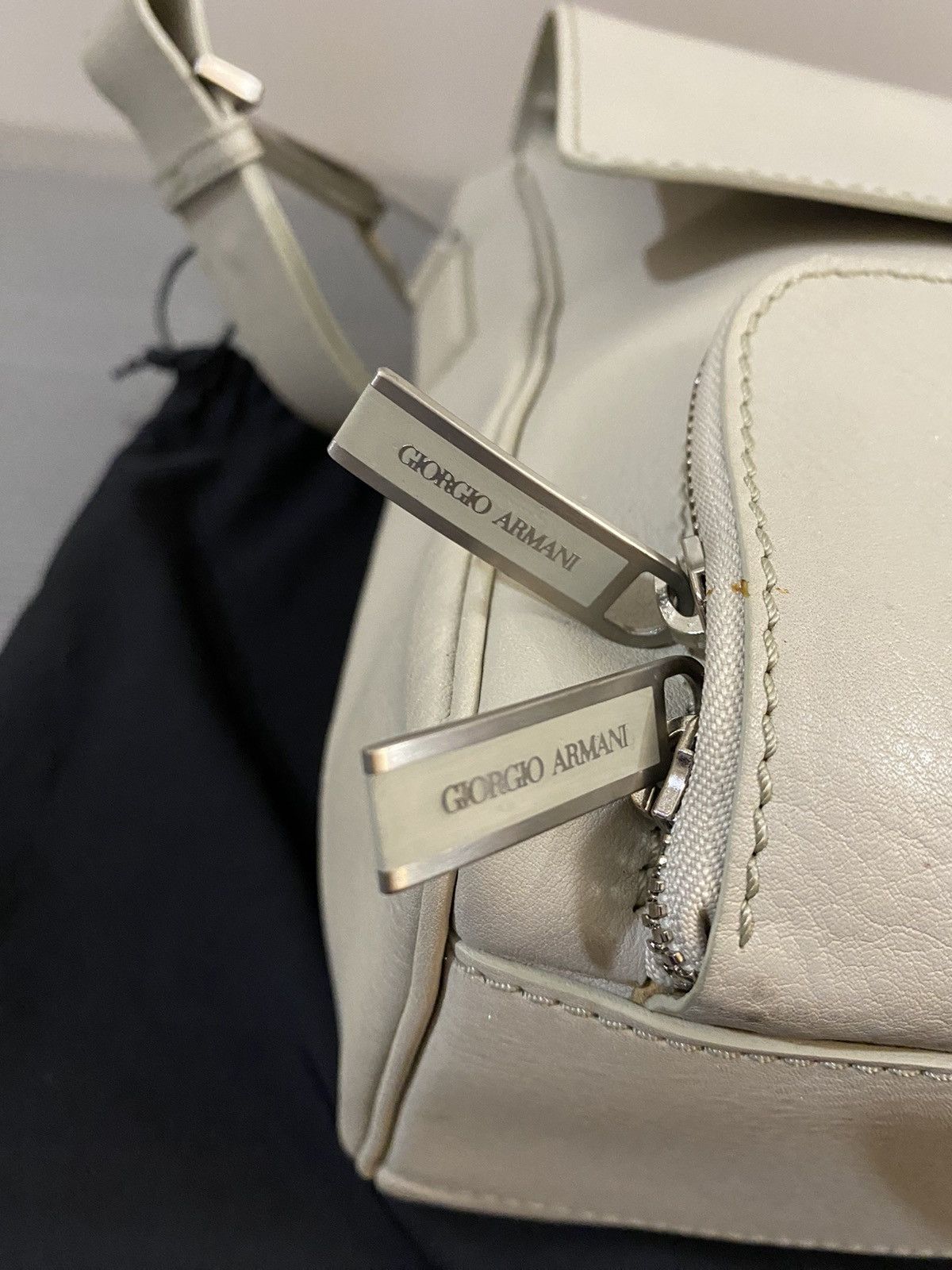 Giorgio Armani Giorgio Armani 🇮🇹 cement calf carry all travel bag unisex NEW Size ONE SIZE - 9 Thumbnail