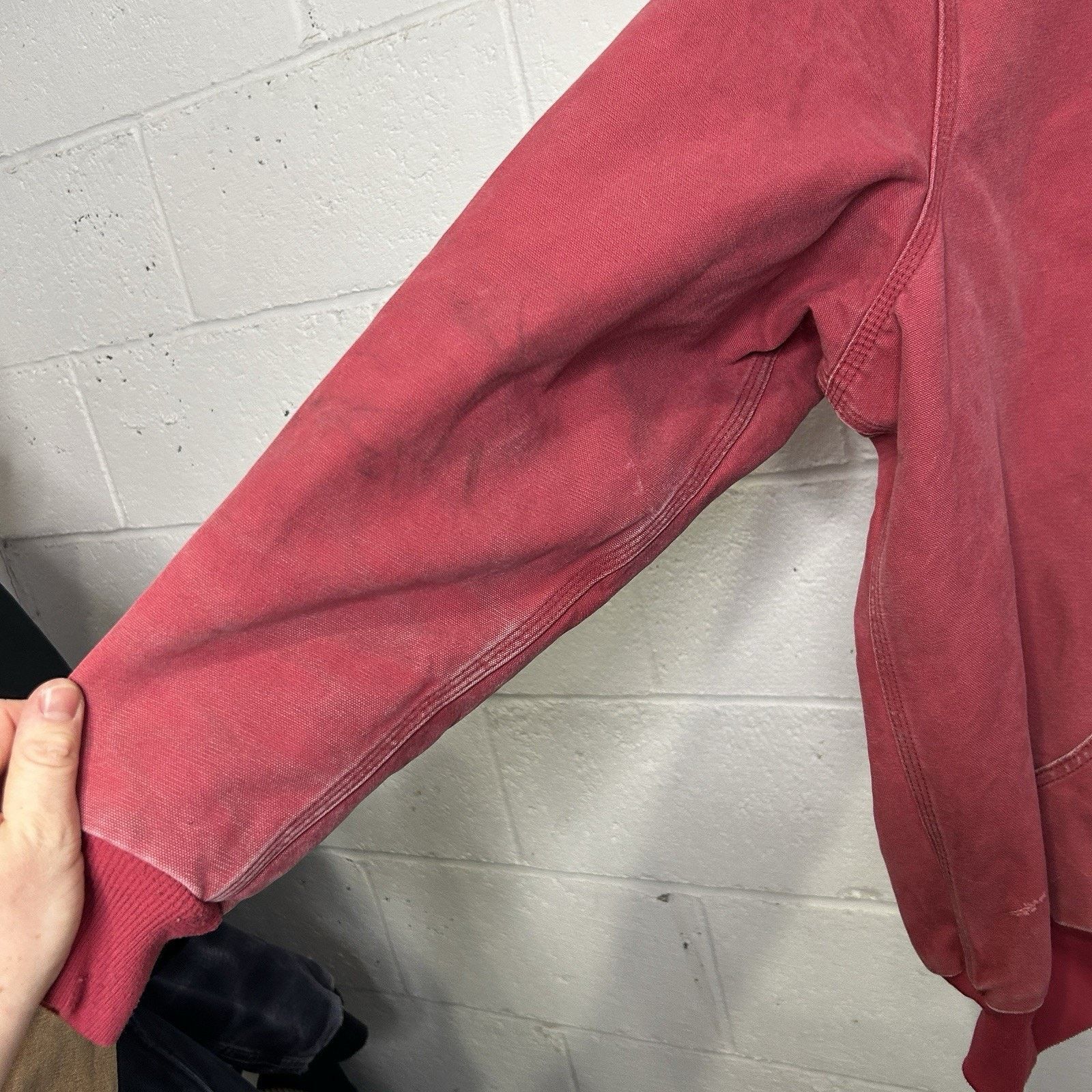 Carhartt Y2K Carhartt Quilted Hooded Jacket “Crabapple Pink” WJ130 Size US XL / EU 56 / 4 - 8 Thumbnail