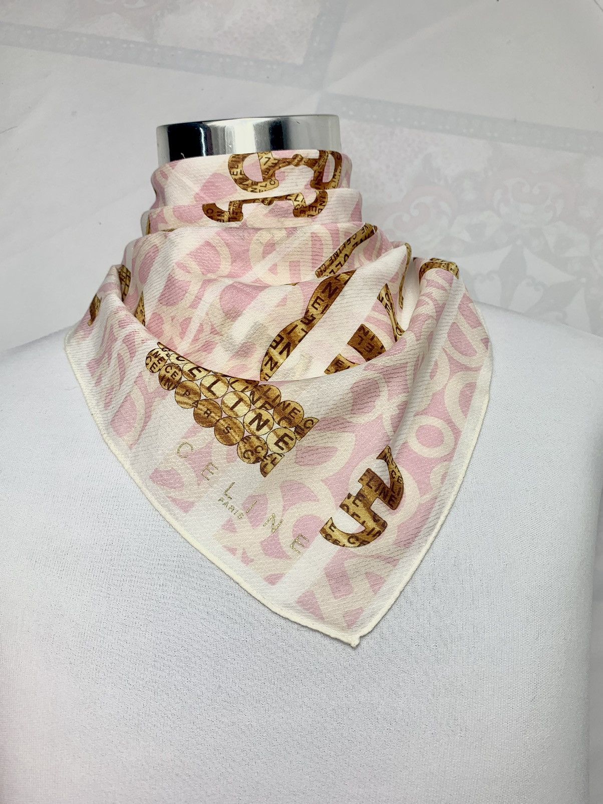 Celine Celine Handkerchief / Neckerchief / Bandana Size ONE SIZE - 1 Thumbnail