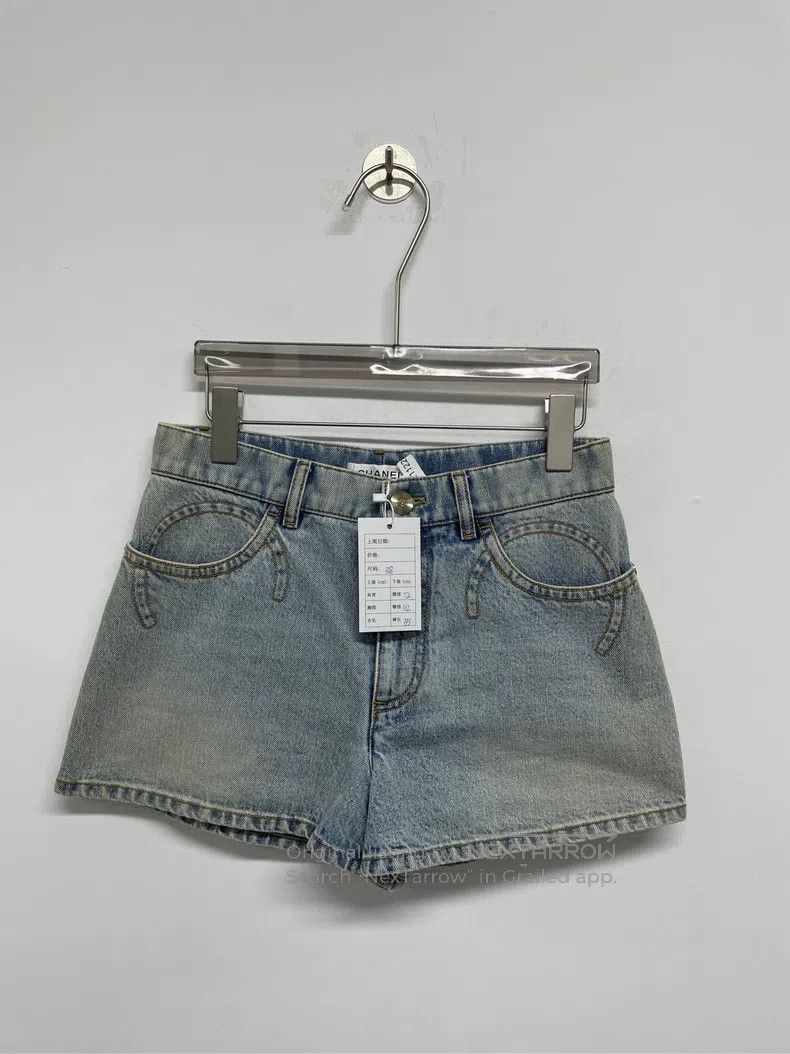 Chanel Chanel Blue shorts Size 25" / US 0 / IT 36 - 1 Thumbnail