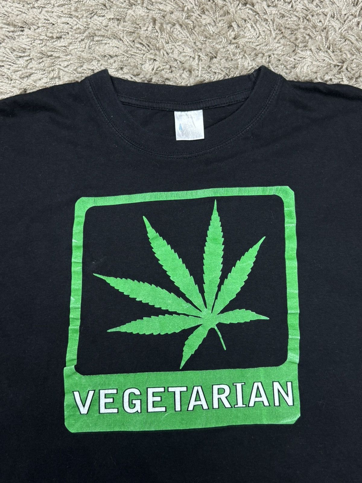 Band Tees × Vintage Vintage t shirt Marichuana Vegetarian y2k original item Size US M / EU 48-50 / 2 - 2 Thumbnail