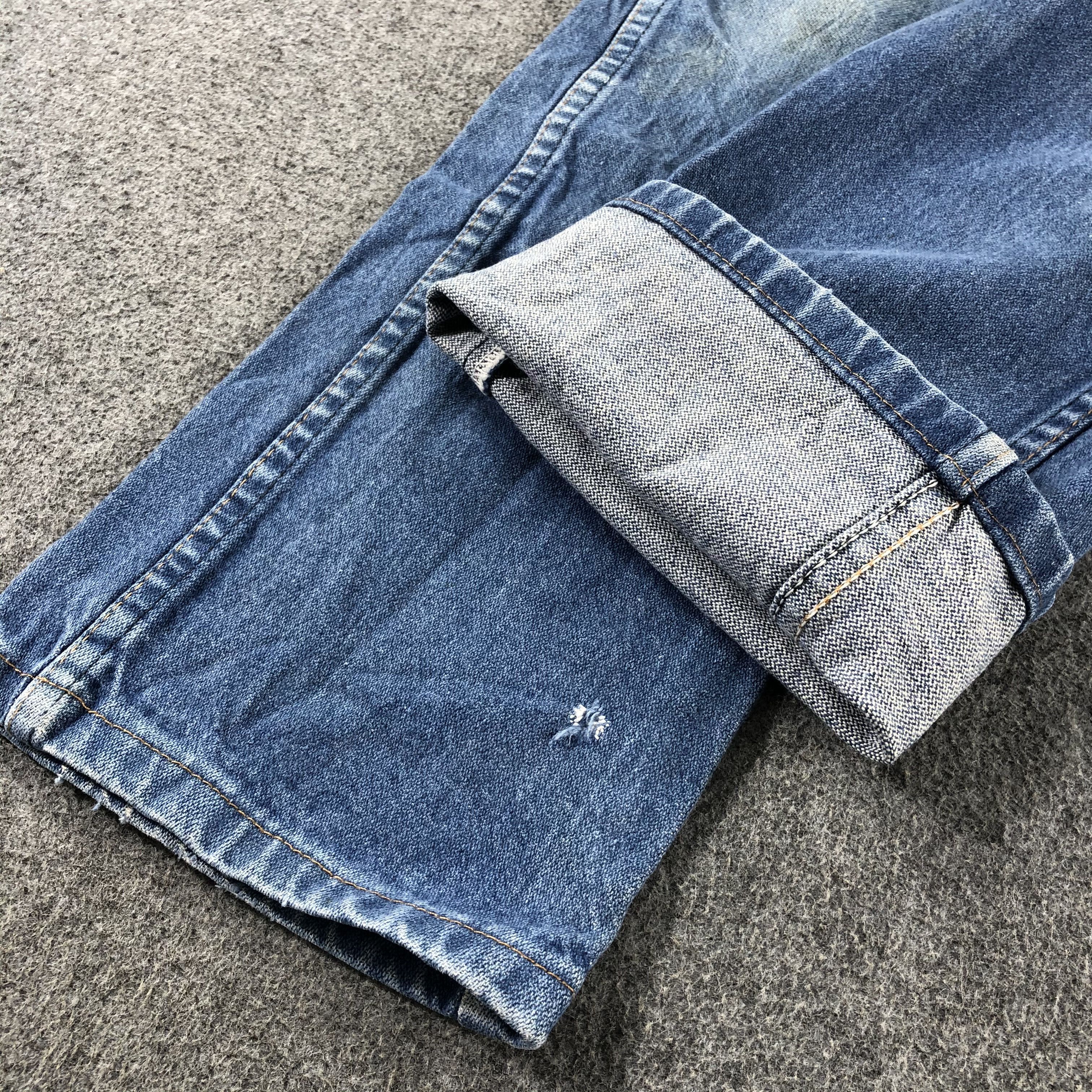 Vintage Vintage Blue Wash Wrangler Jeans-J2597 Size US 26 / EU 42 - 7 Thumbnail