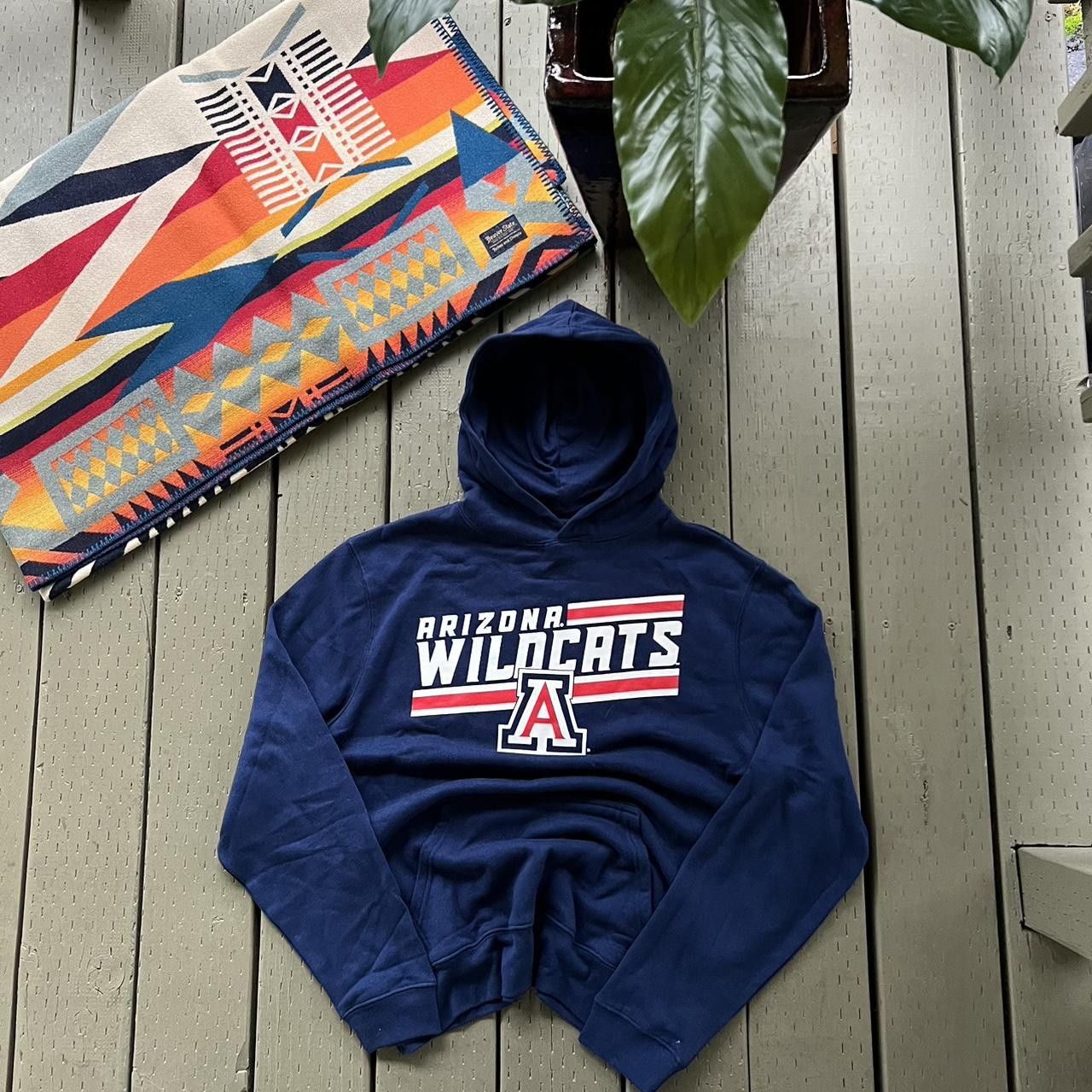 Vintage Vintage 90's Arizona Wildcats Sweatshirt Size US L / EU 52-54 / 3 - 4 Thumbnail