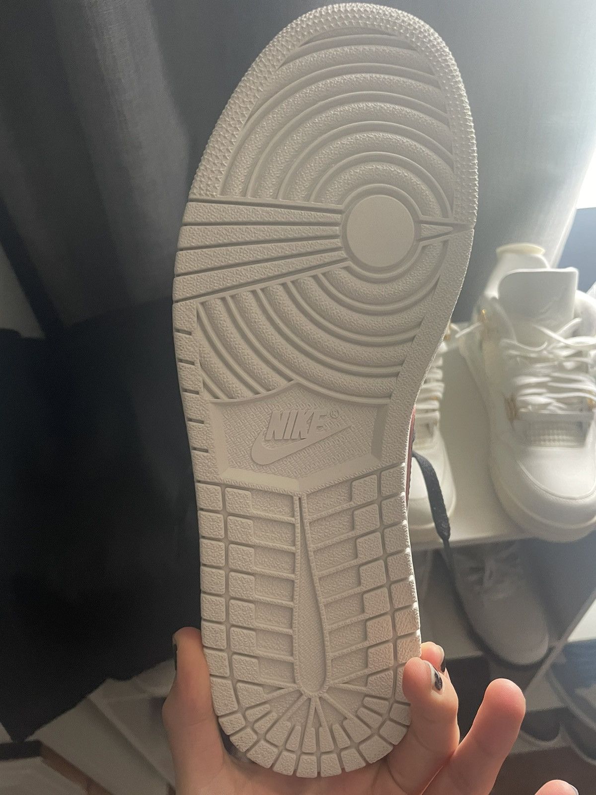 Jordan Brand × Nike Air Jordan 1 NYC to Paris Size US 10 / EU 43 - 10 Thumbnail