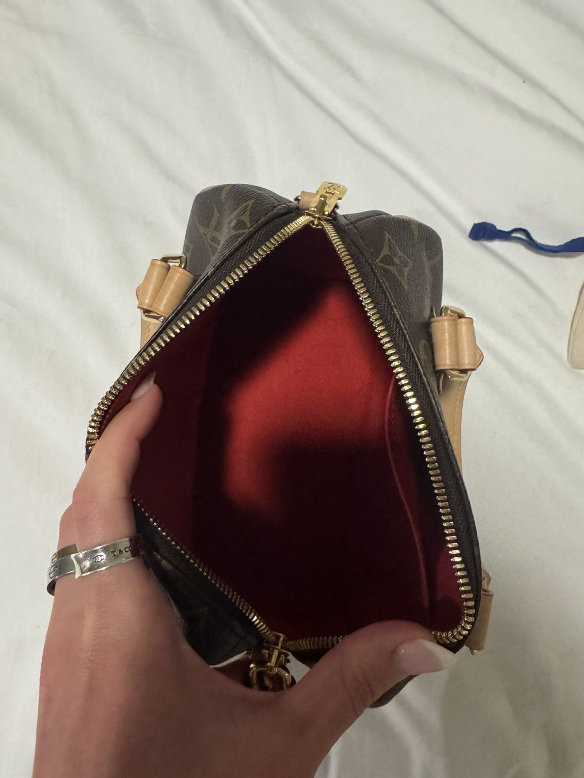 Louis Vuitton Speedy 20 - like new condition, used once, original tag+bags Size ONE SIZE - 9 Thumbnail