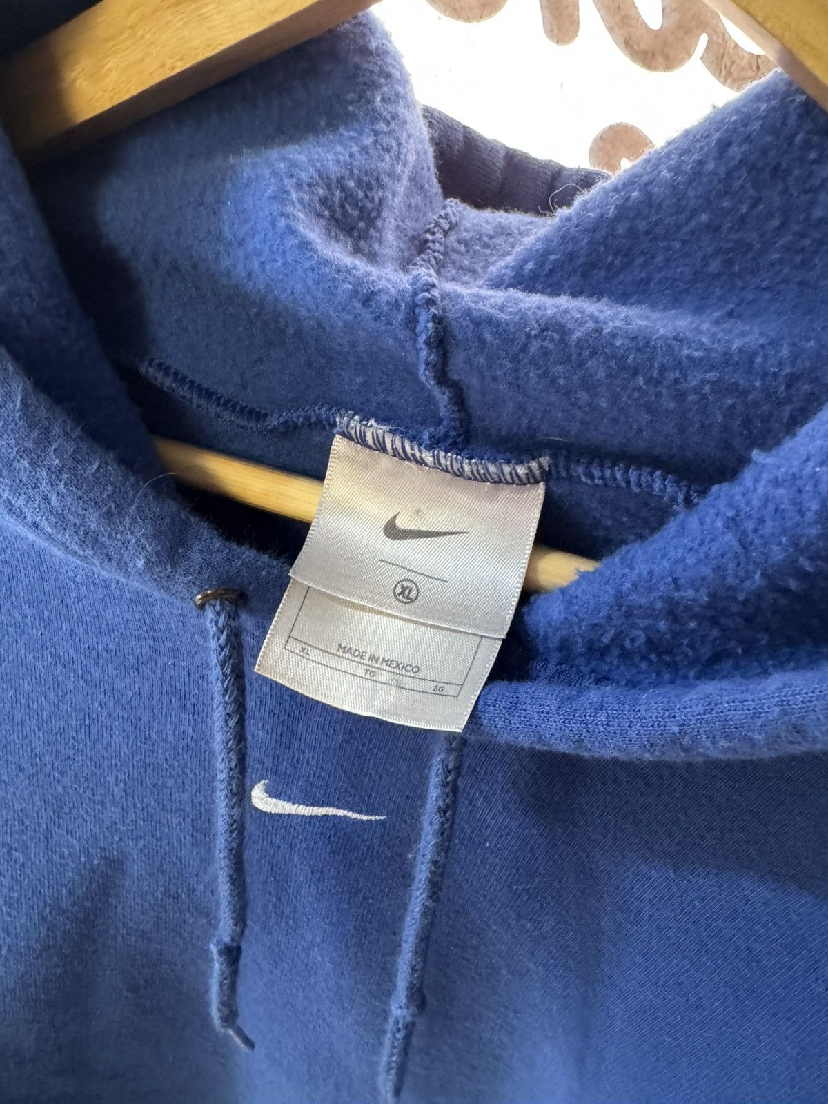 Nike Vintage Nike Center Swoosh Hoodie Royal Blue XL Size US XL / EU 56 / 4 - 4 Thumbnail