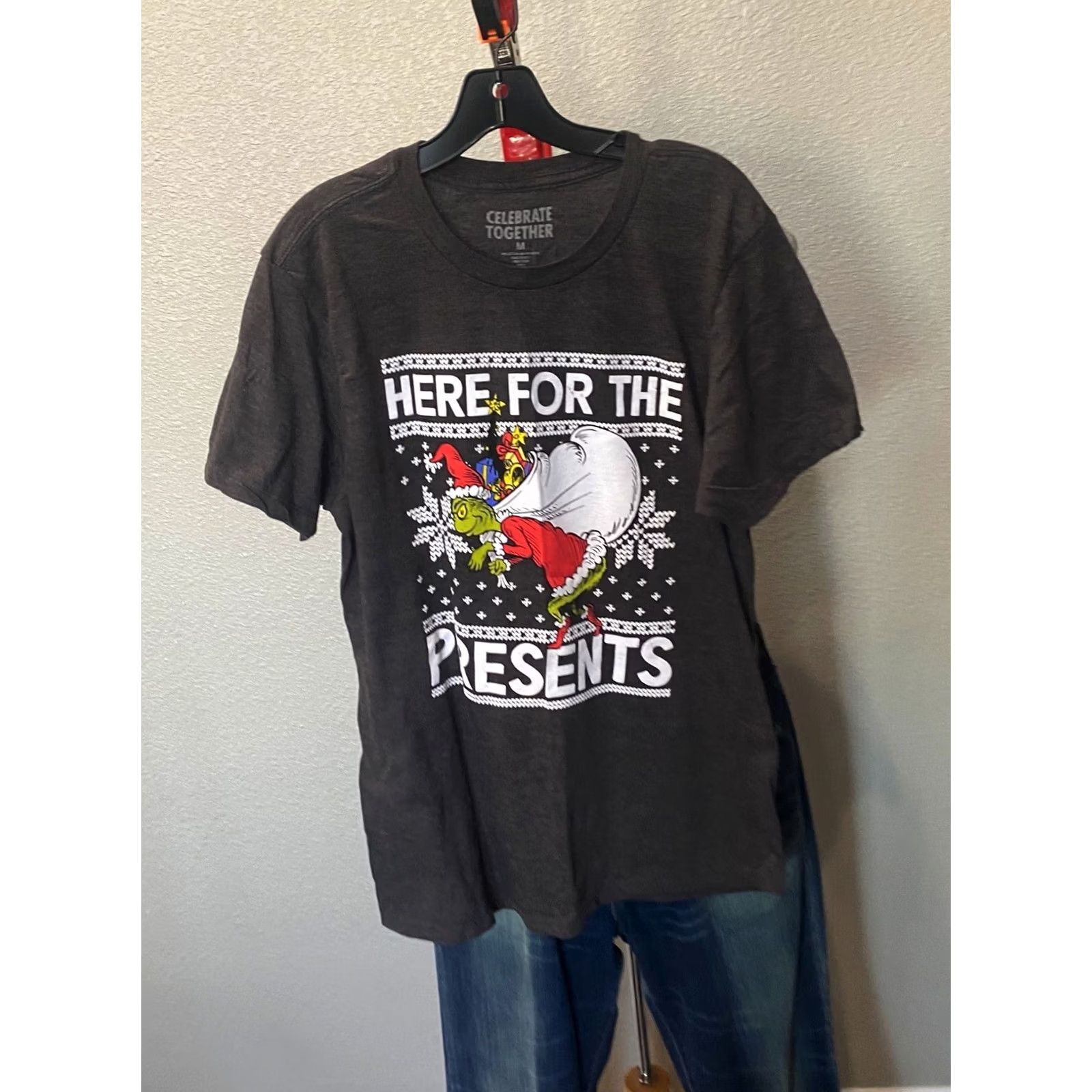 Vintage Celebrate Together Grinch Fear For The Presents Christmas TEE T SHIRt Medium M Shirt Mens Holiday Grinch Christmas TEE Size US M / EU 48-50 / 2 - 2 Thumbnail