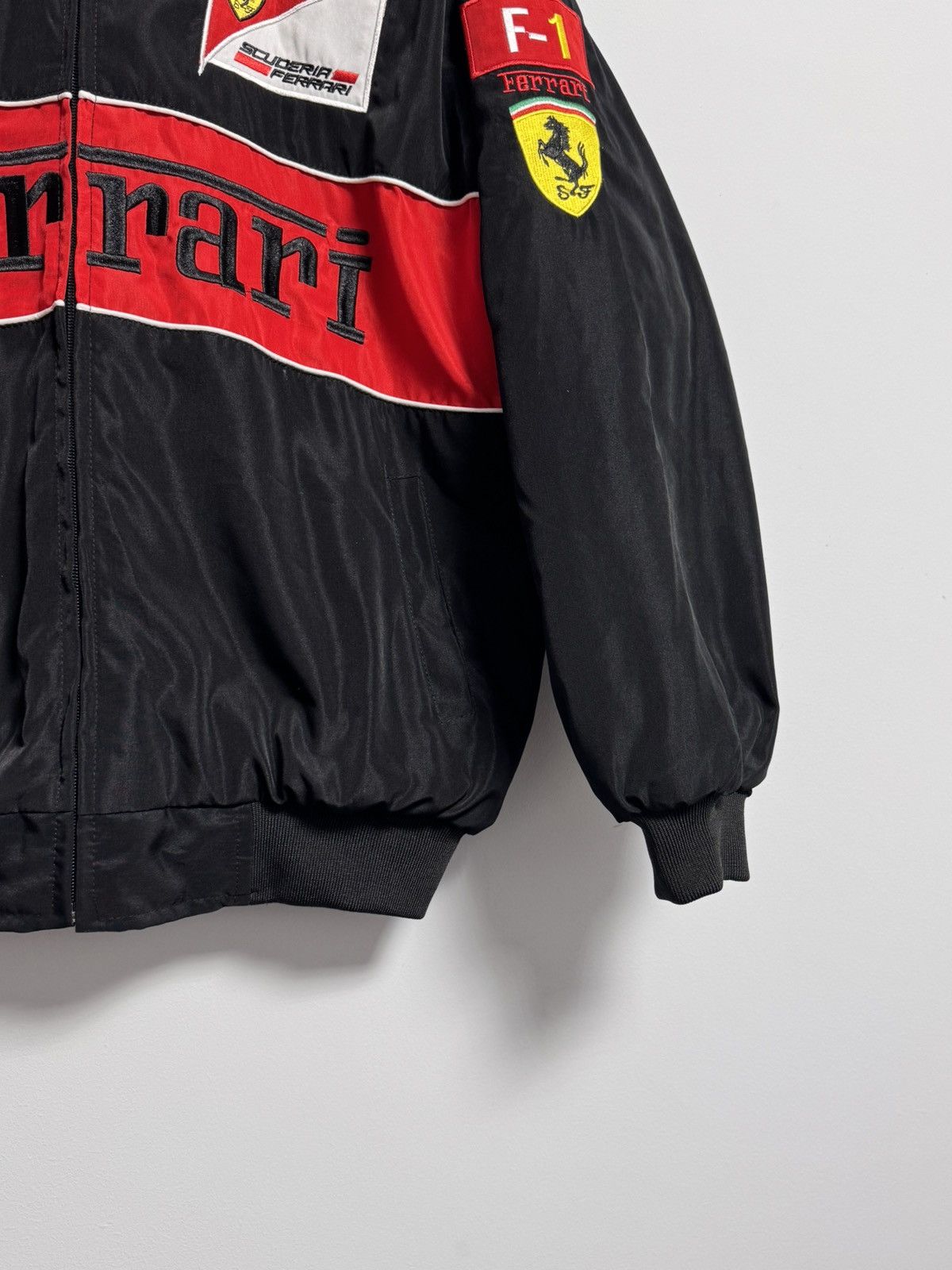 Ferrari Vintage Scuderia Ferrari F-1 Schumacher Racing Jacket Size US XL / EU 56 / 4 - 2 Thumbnail
