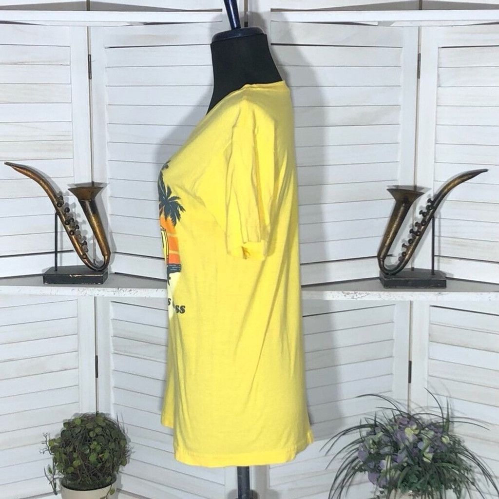 Other BoxLunch Stranger Things Surfer Boy Pizza Van Yellow shirt M Size L / US 10 / IT 46 - 4 Thumbnail