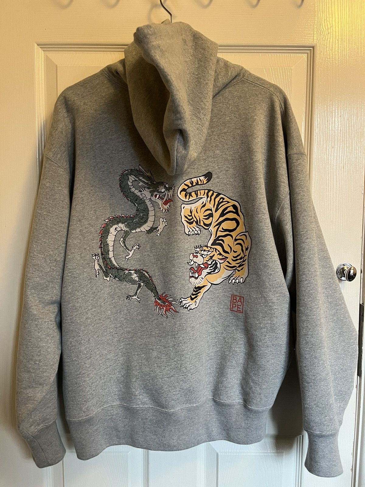 Bape JAPAN CULTURE TIGER AND DRAGON PULLOVER HOODIE Size US M / EU 48-50 / 2 - 1 Thumbnail