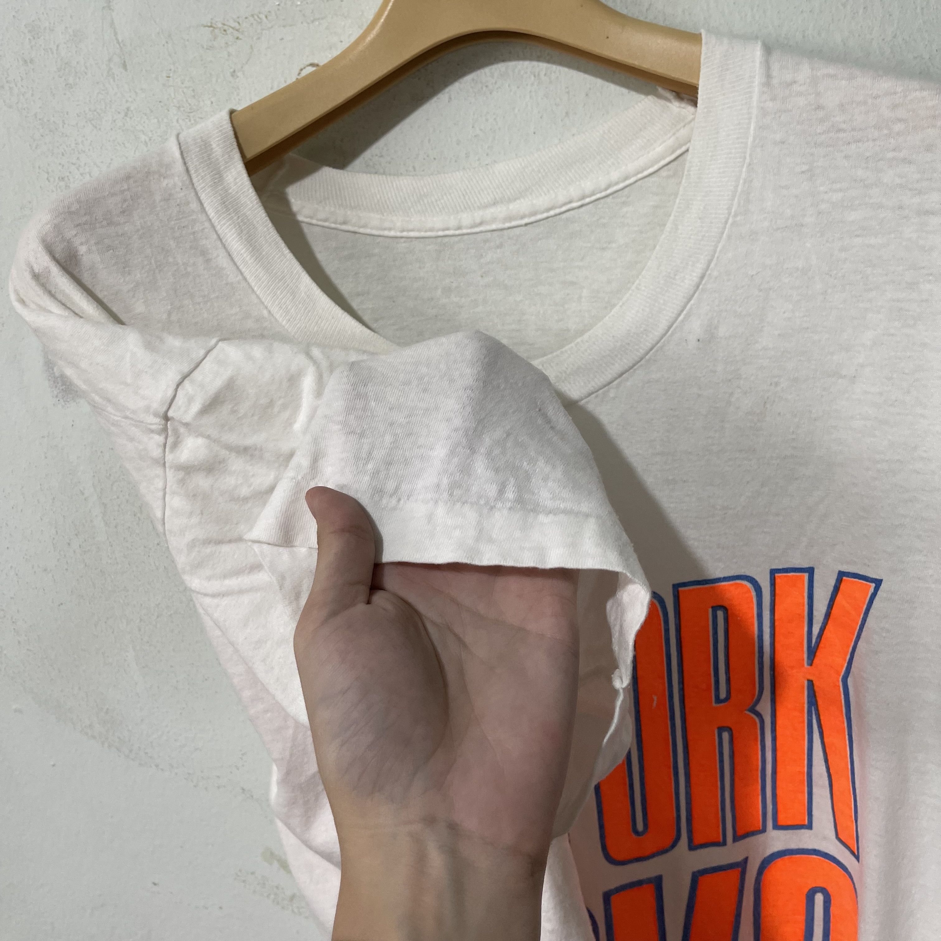 Vintage Vintage 90s “New York Sucks” T-Shirt Size US XL / EU 56 / 4 - 4 Thumbnail