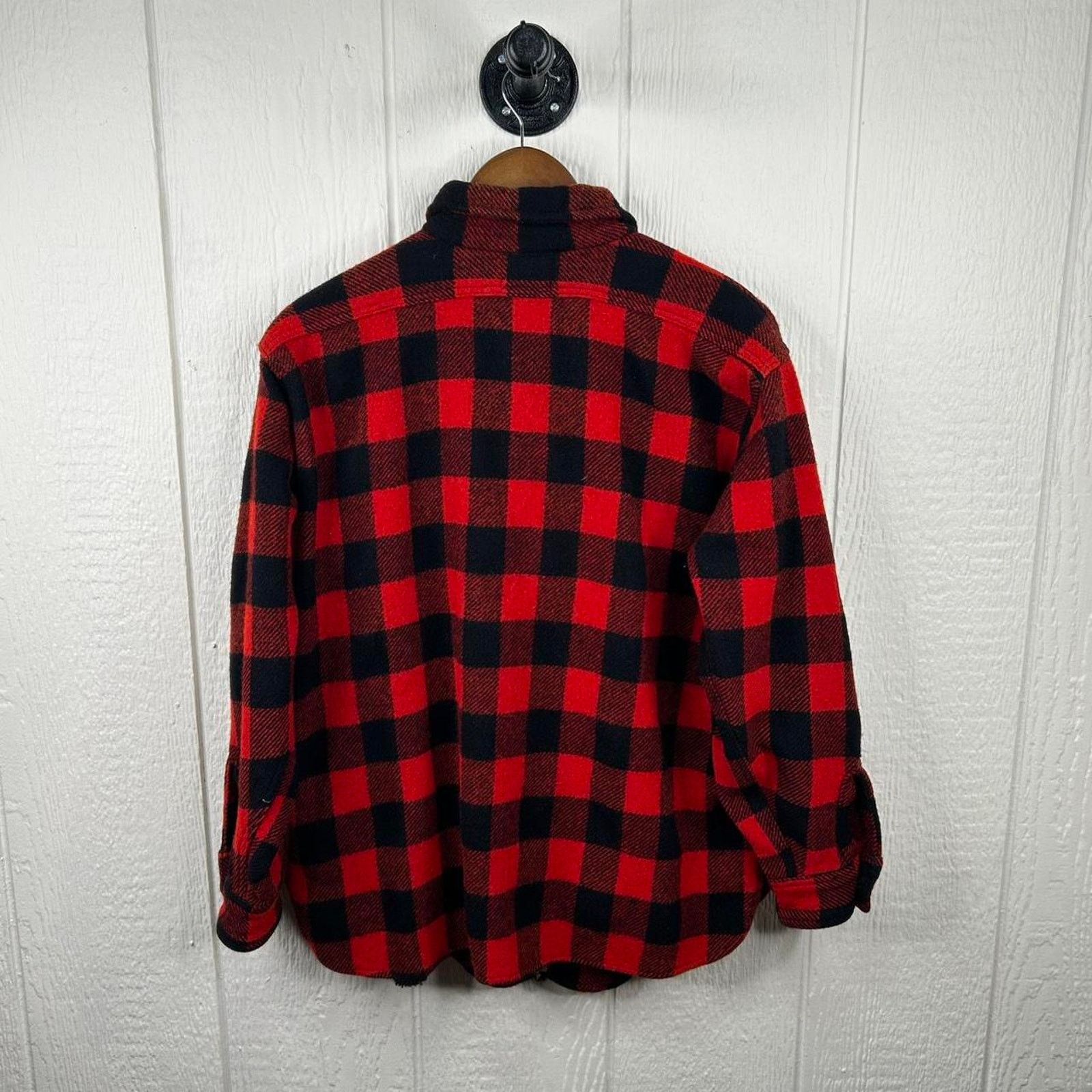 Other Vintage 90's Plaid Red & Black 100% Wool Button-Up Large Size US L / EU 52-54 / 3 - 7 Thumbnail