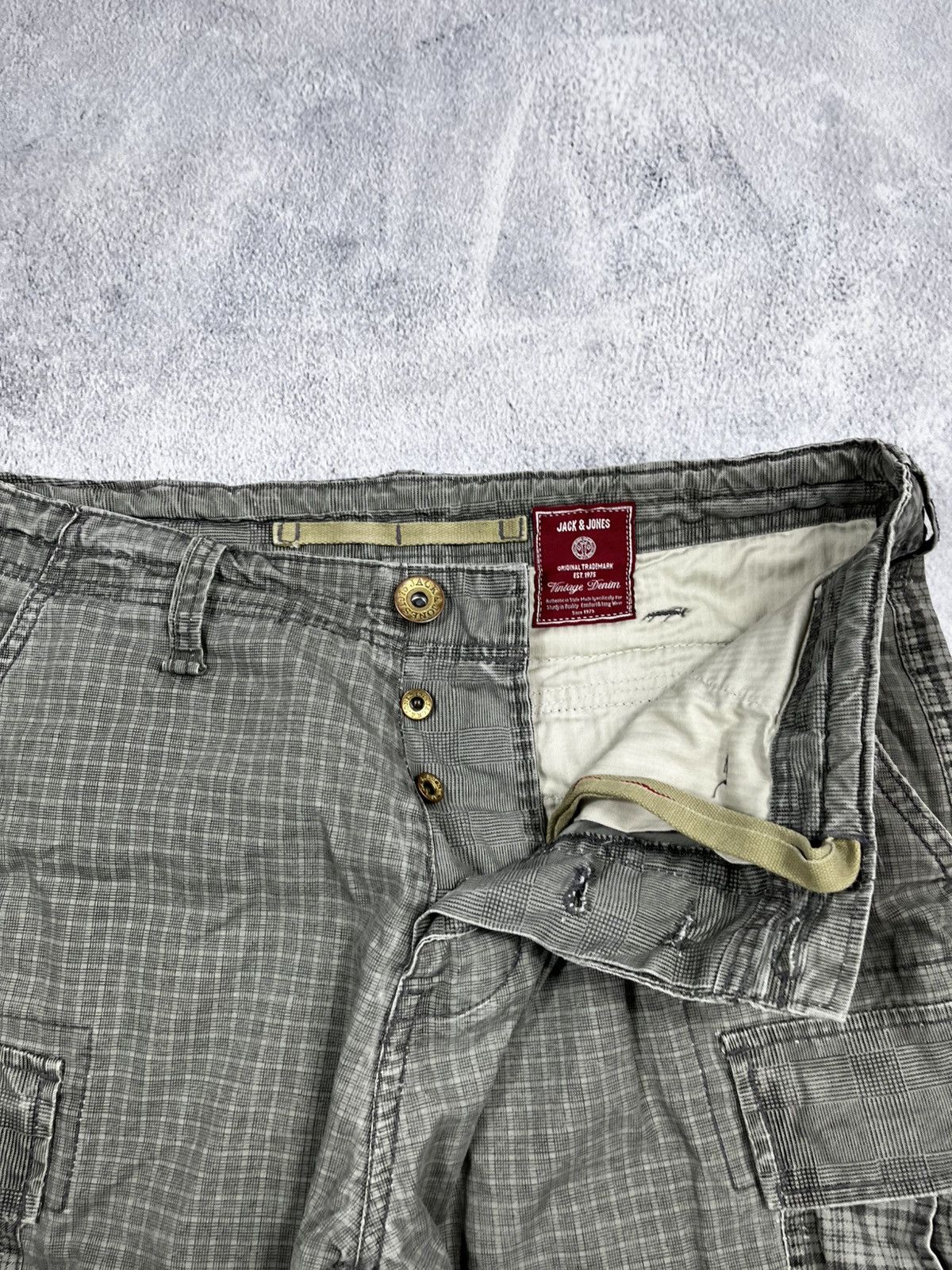 Other Vintage Y2K check cargo faded shorts streetwear size M Size US 32 / EU 48 - 5 Thumbnail