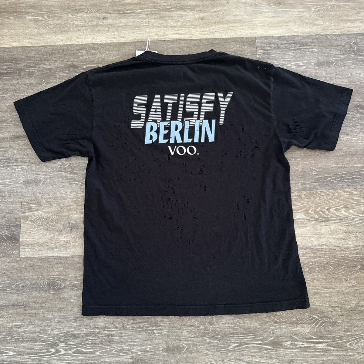 Satisfy Satisfy Running Berlin Marathon Mothtech Tee Voo Men’s Sz L Size US L / EU 52-54 / 3 - 6 Thumbnail