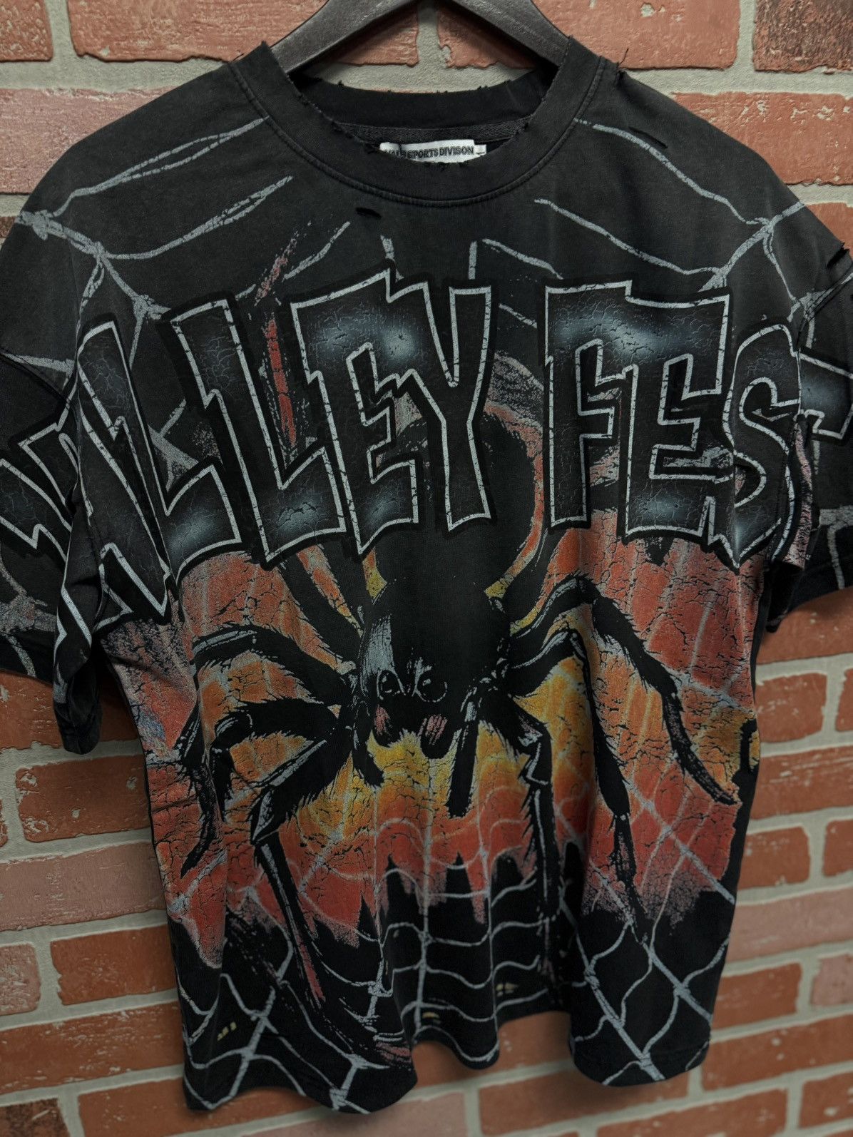 Vale Vale Valley Widow Web Tee Shirt Size M Brand New Size US M / EU 48-50 / 2 - 4 Thumbnail