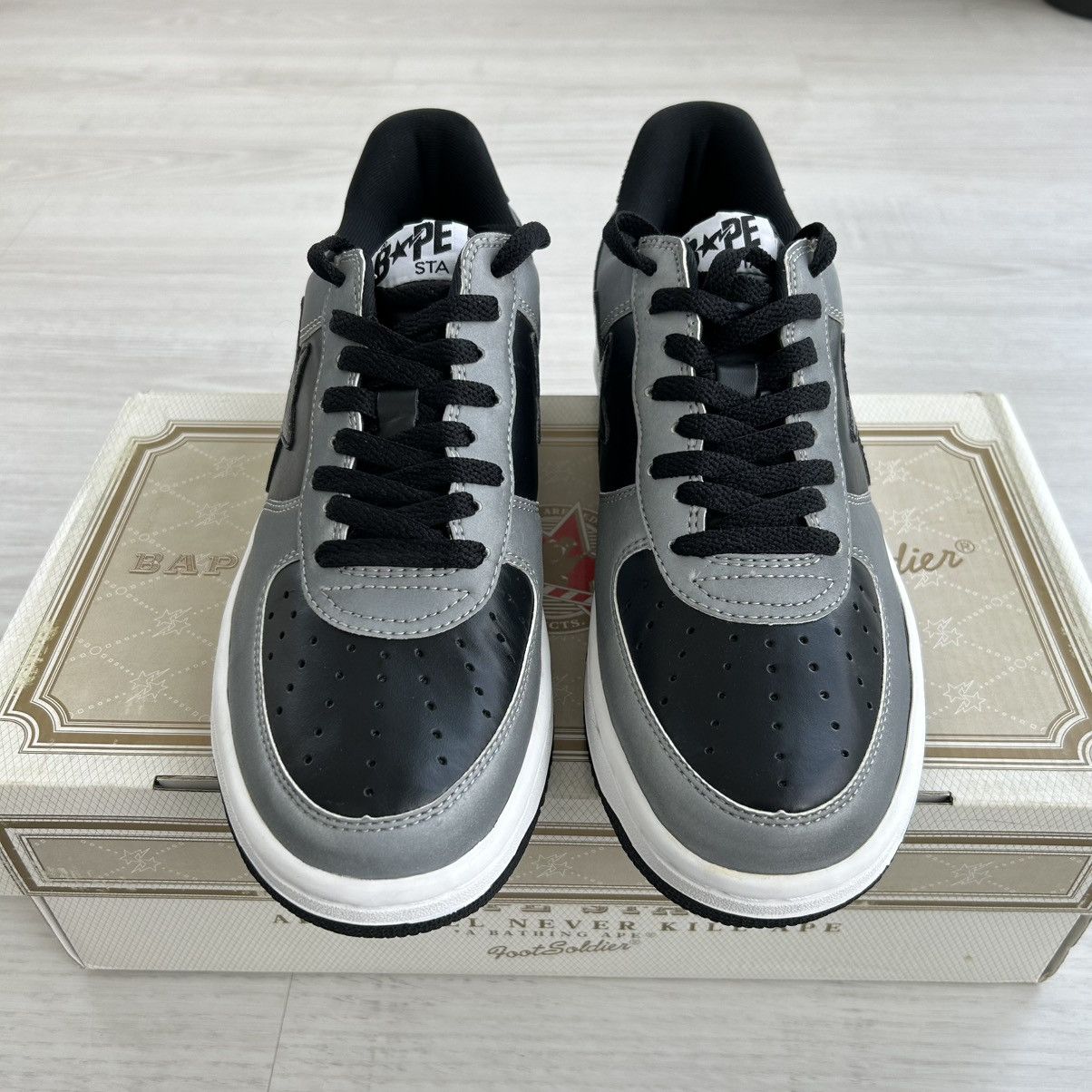 Bape VERY RARE OG 2003 A BATHING APE REFLECTIVE BAPESTA Size US 9.5 / EU 42-43 - 6 Thumbnail