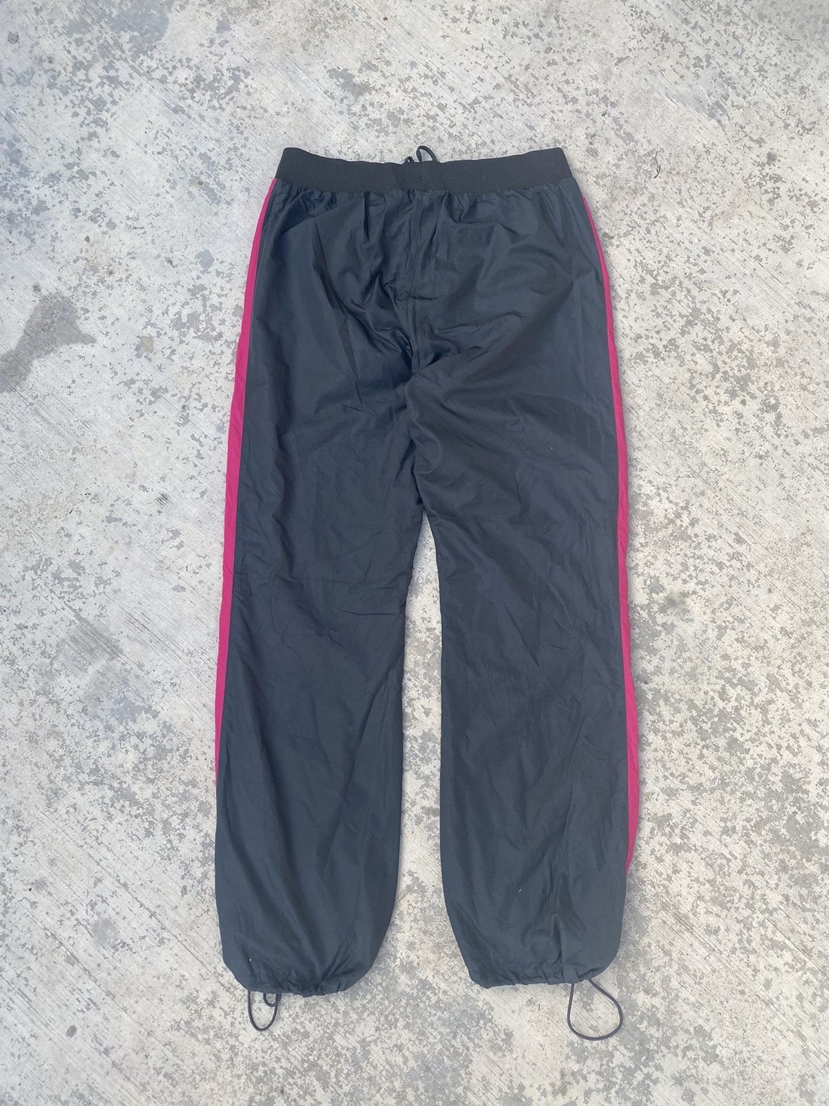 Nike Nike Grey Pink Nylon Pants Size 28" / US 6 / IT 42 - 2 Thumbnail