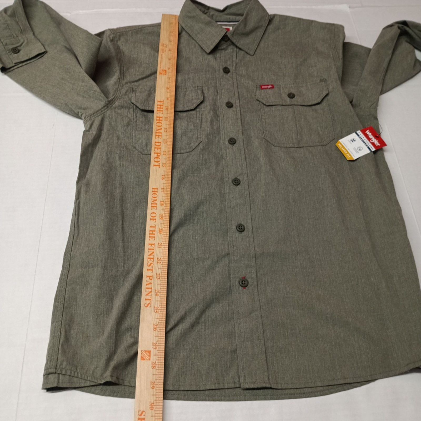 Wrangler Wrangler Big Men's Relaxed Fit Woven Shirt Size M Green Size US M / EU 48-50 / 2 - 7 Thumbnail