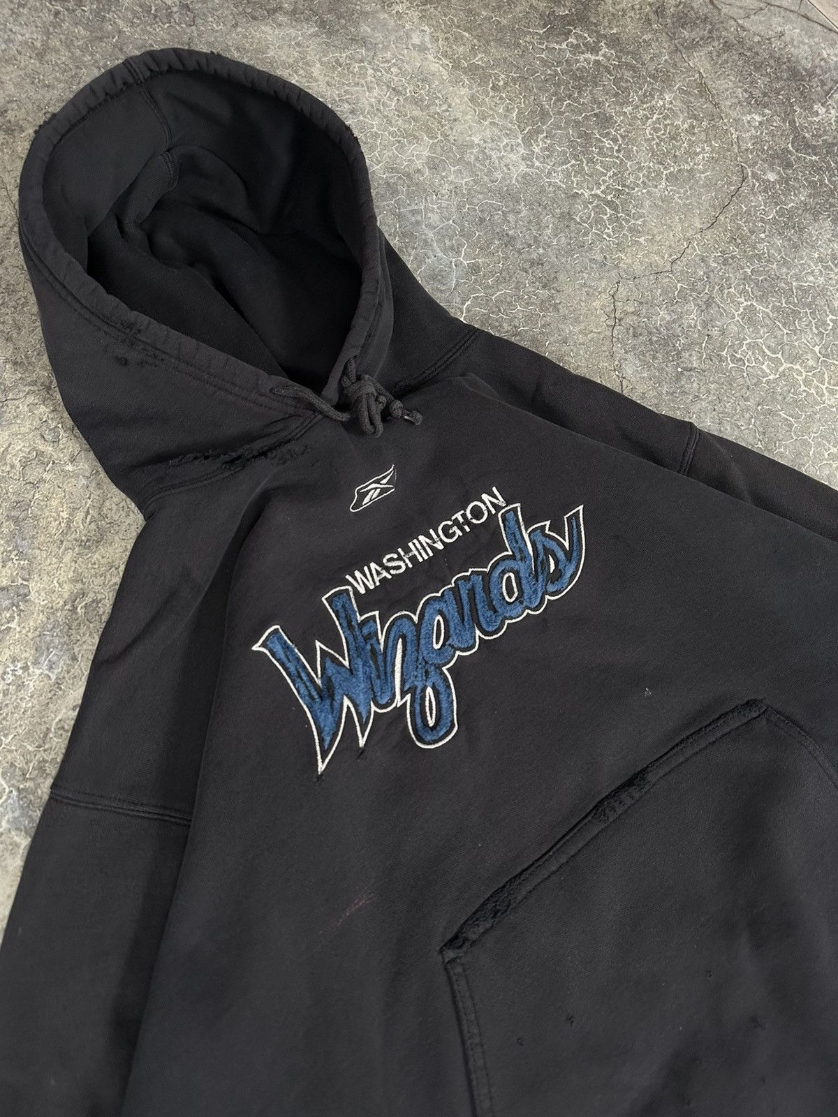 Reebok × Vintage Vintage Thrashed Washington Hoodie Size US L / EU 52-54 / 3 - 3 Thumbnail