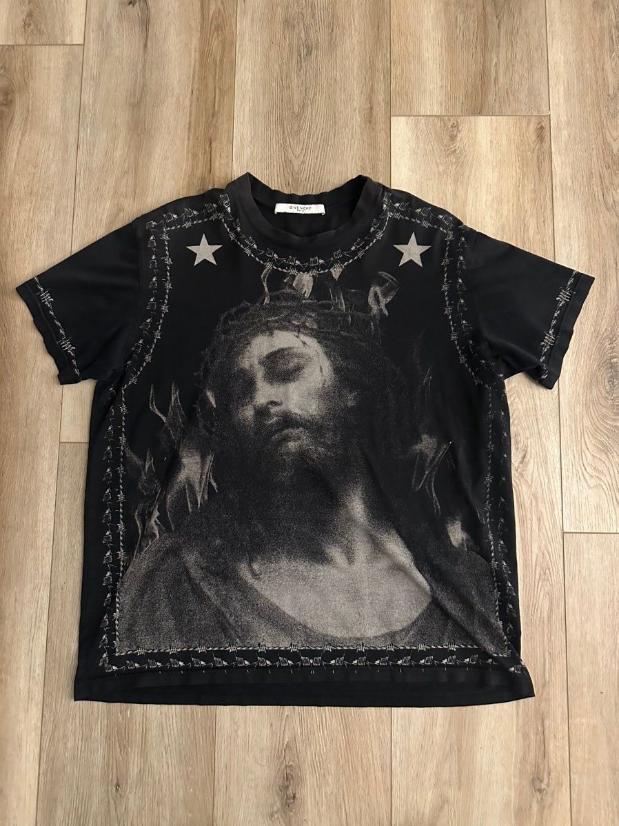 Pre-owned Givenchy Men's Black Jesus Printed T-shirt