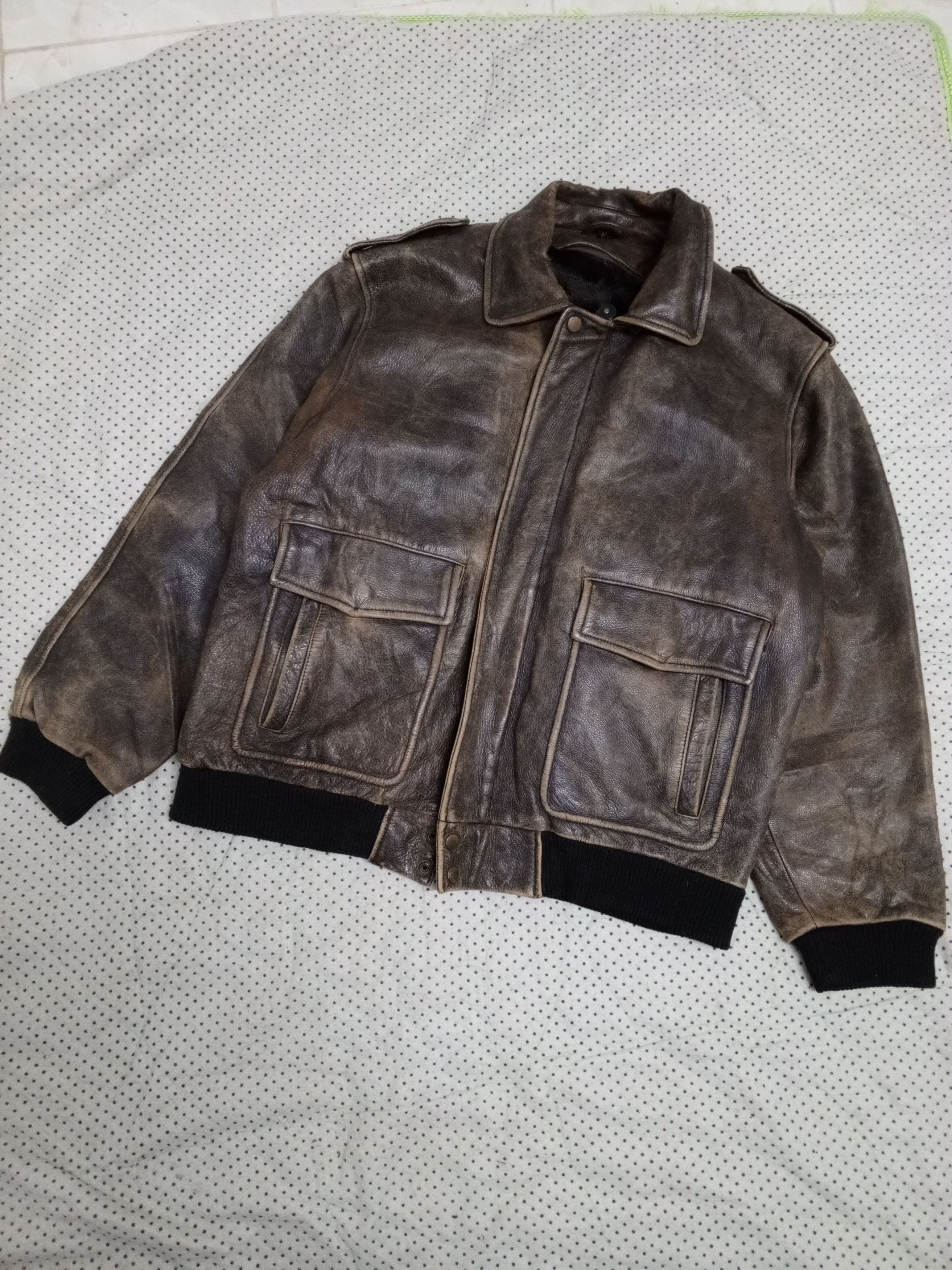 DANBURY USA ARMY STYLE LEATHER JACKET