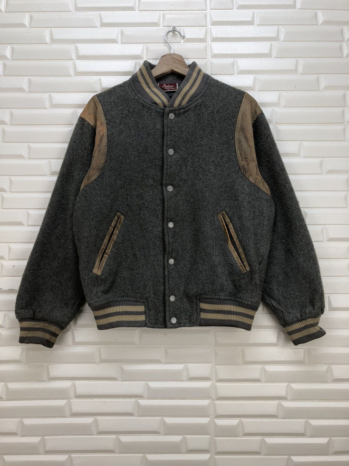 Japanese Brand × Vintage Vintage Varsity Black Wool Jacket Size US M / EU 48-50 / 2 - 2 Thumbnail