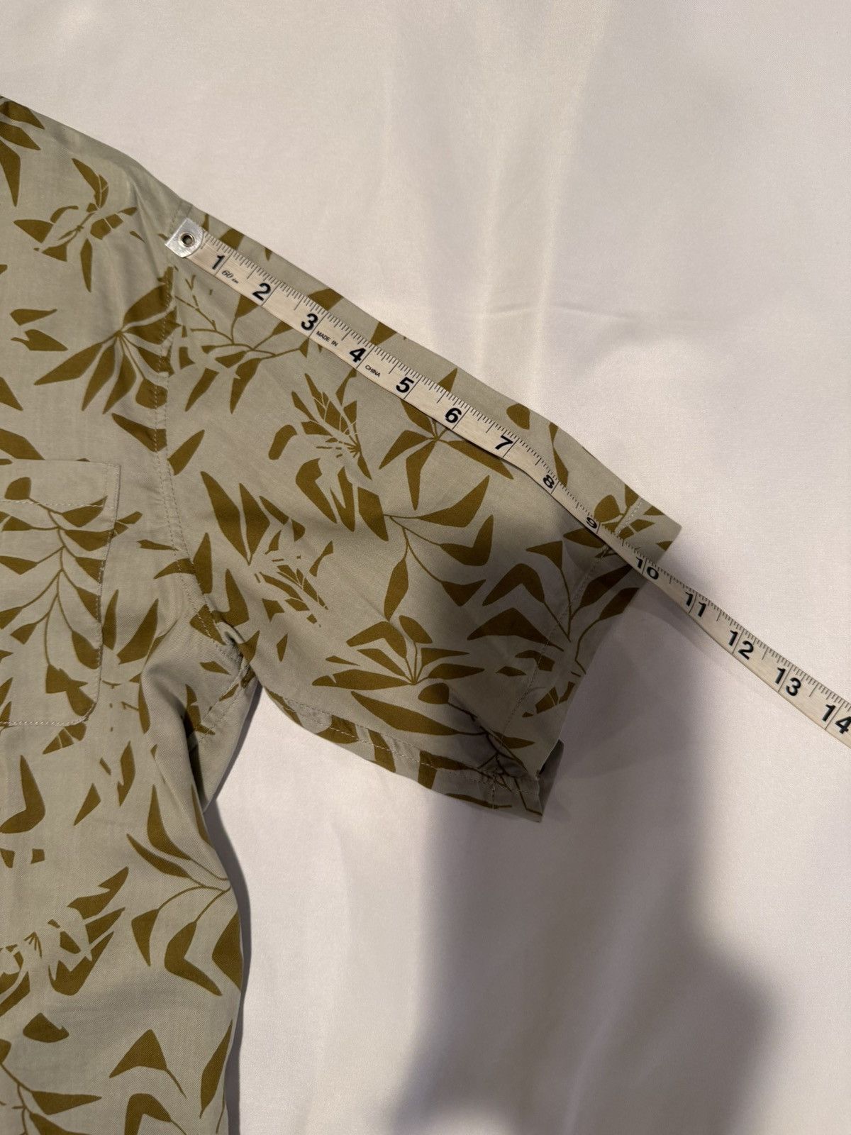 Saint Laurent Paris Saint Laurent men Hawaiian shirt. S. $890 Size US S / EU 44-46 / 1 - 6 Thumbnail