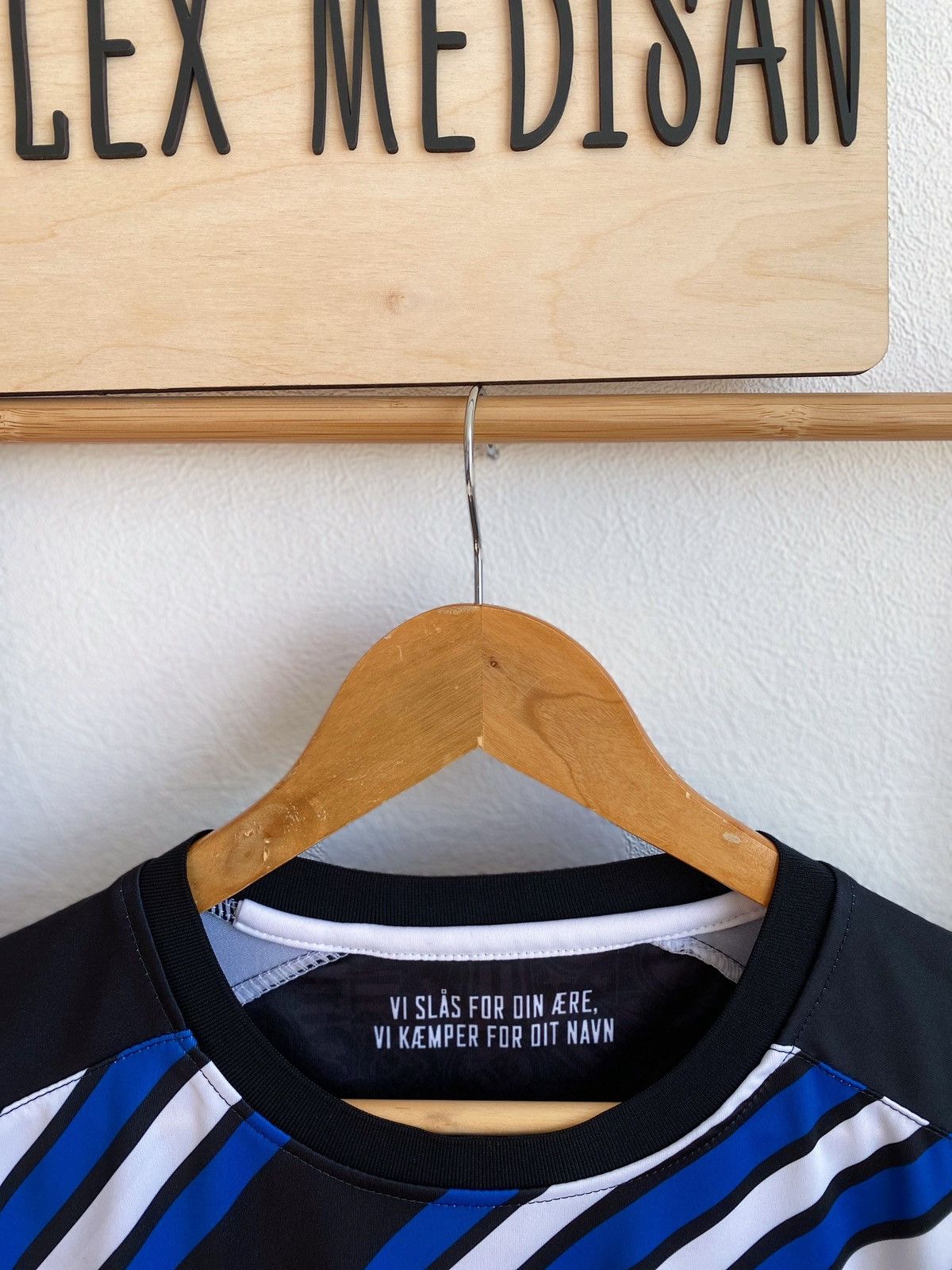 Hummel Hummel Odense Boldklub Jersey Size US S / EU 44-46 / 1 - 8 Thumbnail