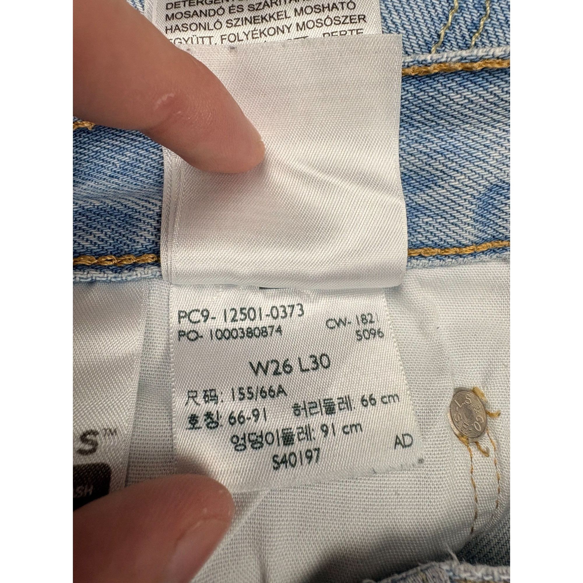Levi's Levi's 501 Original Women's Jeans - W26 L30 - Light Wash Blu Size 26" / US 2 / IT 38 - 6 Thumbnail