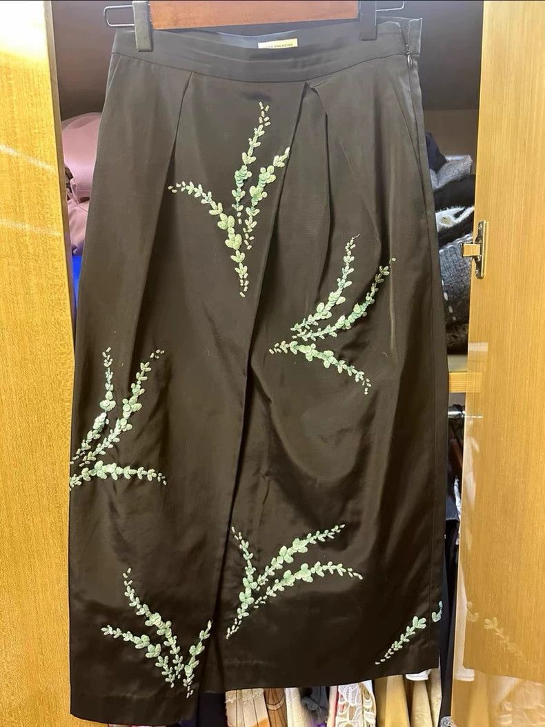 Dries Van Noten Dries Van Noten Hydrangea skirt Size 42" / US 20 - 2 Thumbnail