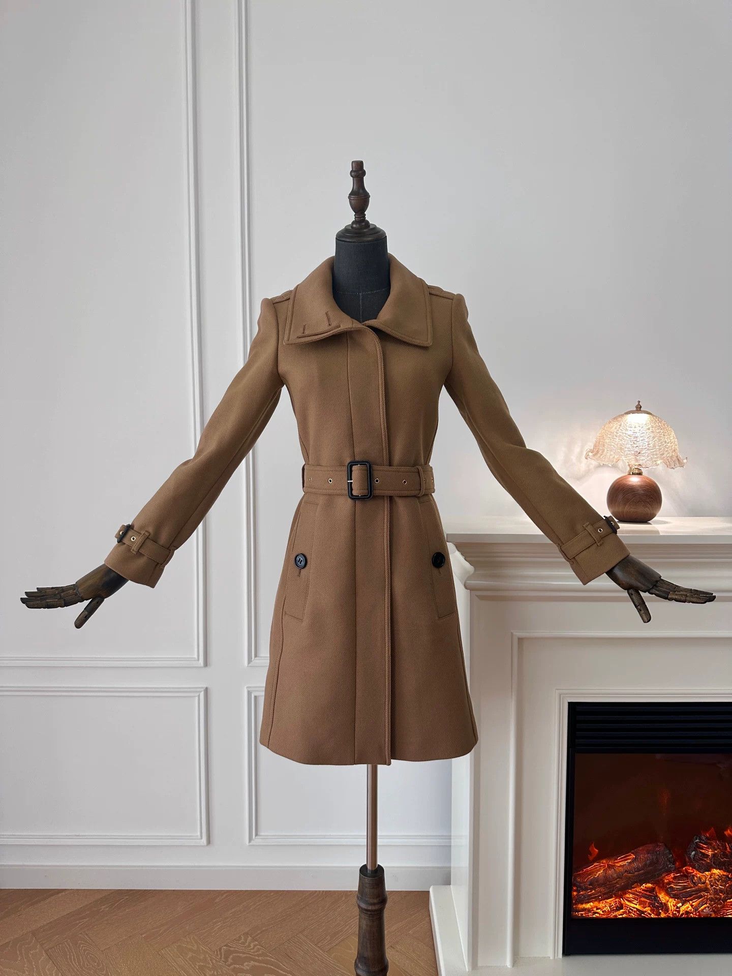 Burberry Burberry Brown Wool Belted Coat Women's Size US XS / EU 42 / 0 - 1 Thumbnail