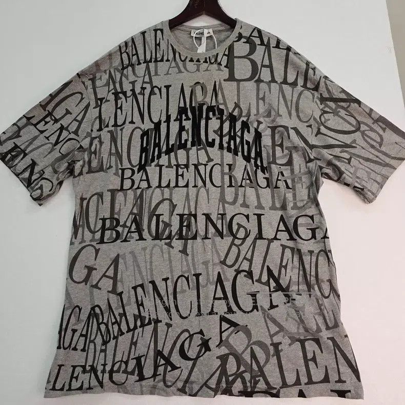Balenciaga Balenciaga T-shirt, short-sleeve, 99 new Size US M / EU 48-50 / 2 - 1 Thumbnail
