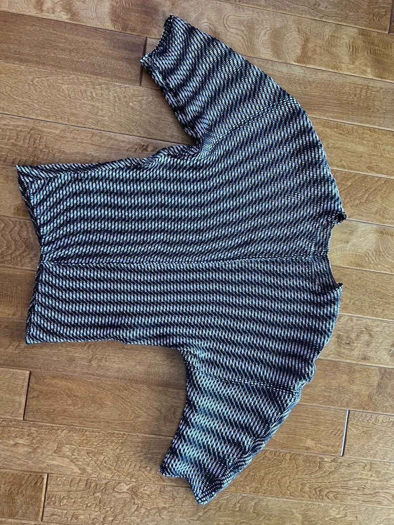 Issey Miyake Issey Miyake size:2 A long-sleeved shirt in gray and white Size M / US 6-8 / IT 42-44 - 2 Thumbnail
